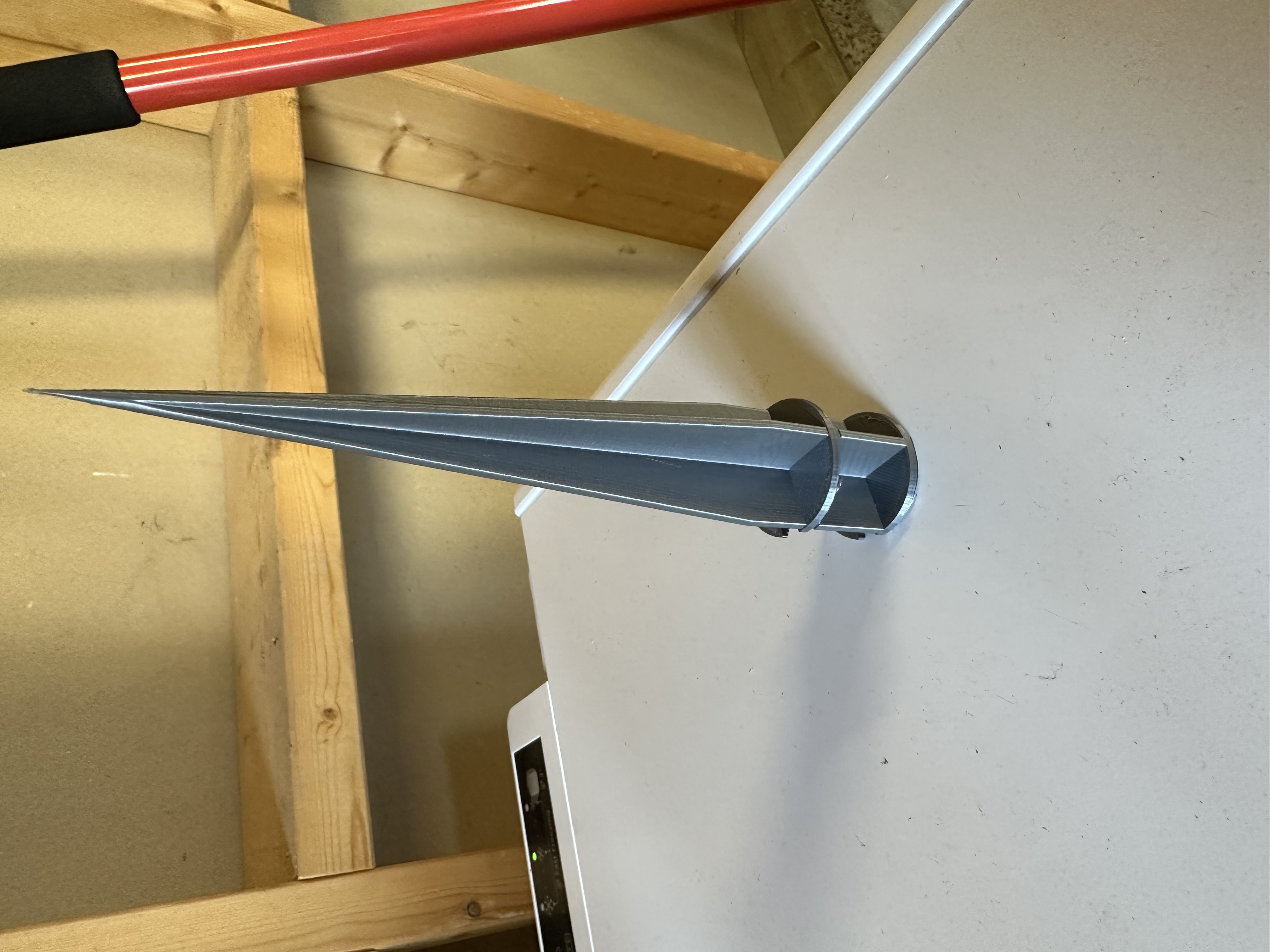 Spear for solarcell lamp