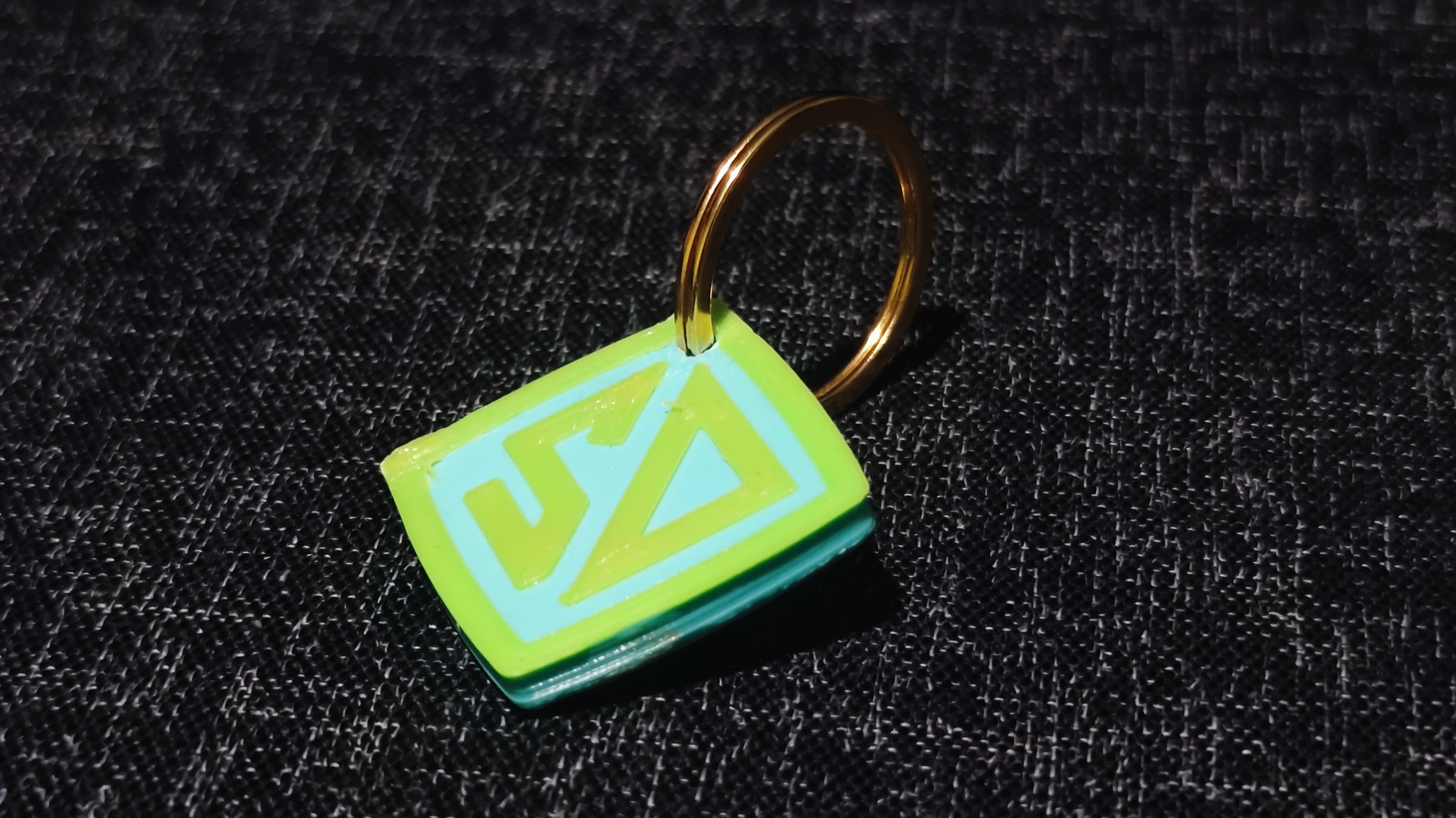 Scooby-doo customisable dog name tag, with NFC contact information