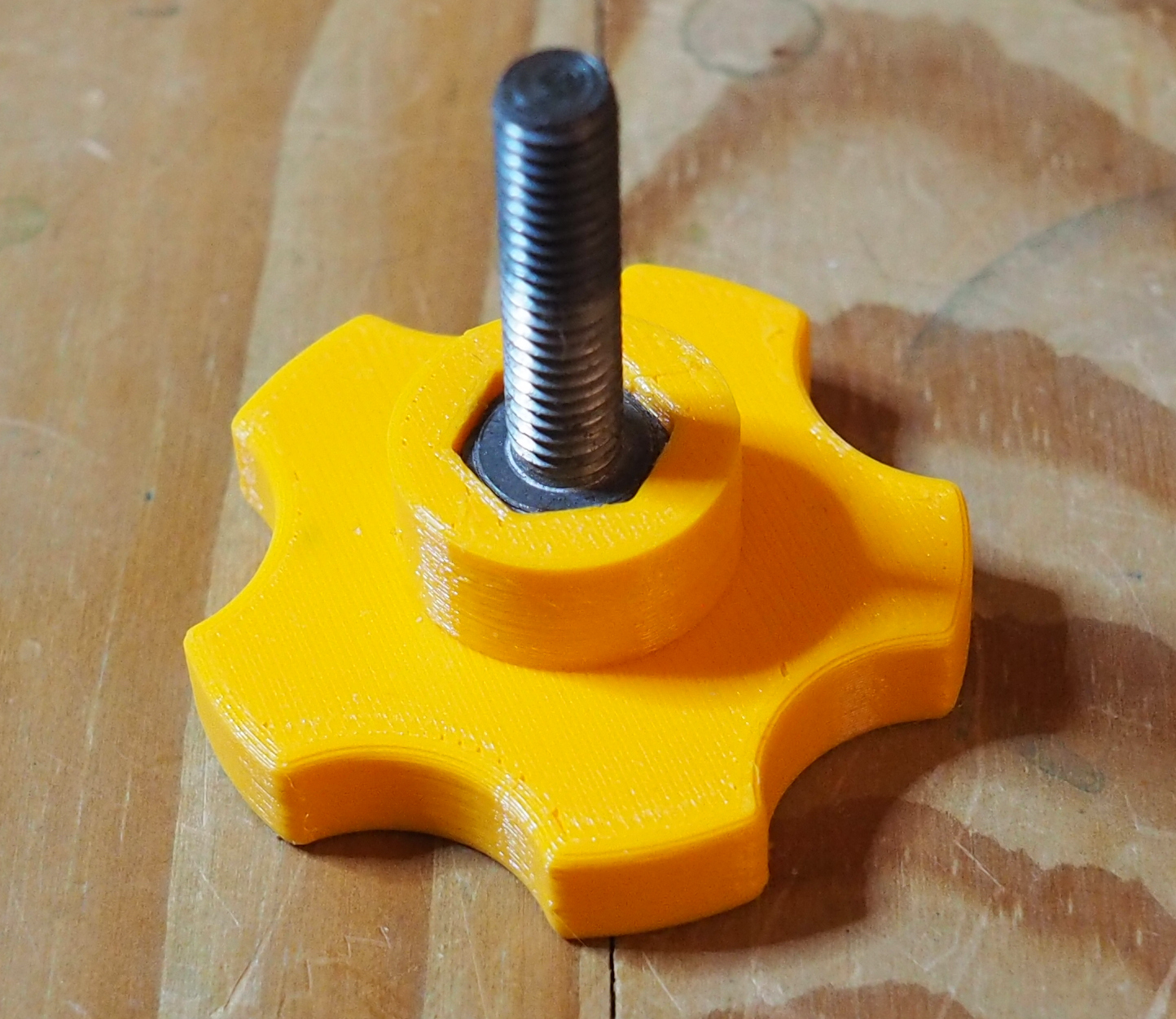 Screw handle for my tripod by KaiL | Download free STL model ...