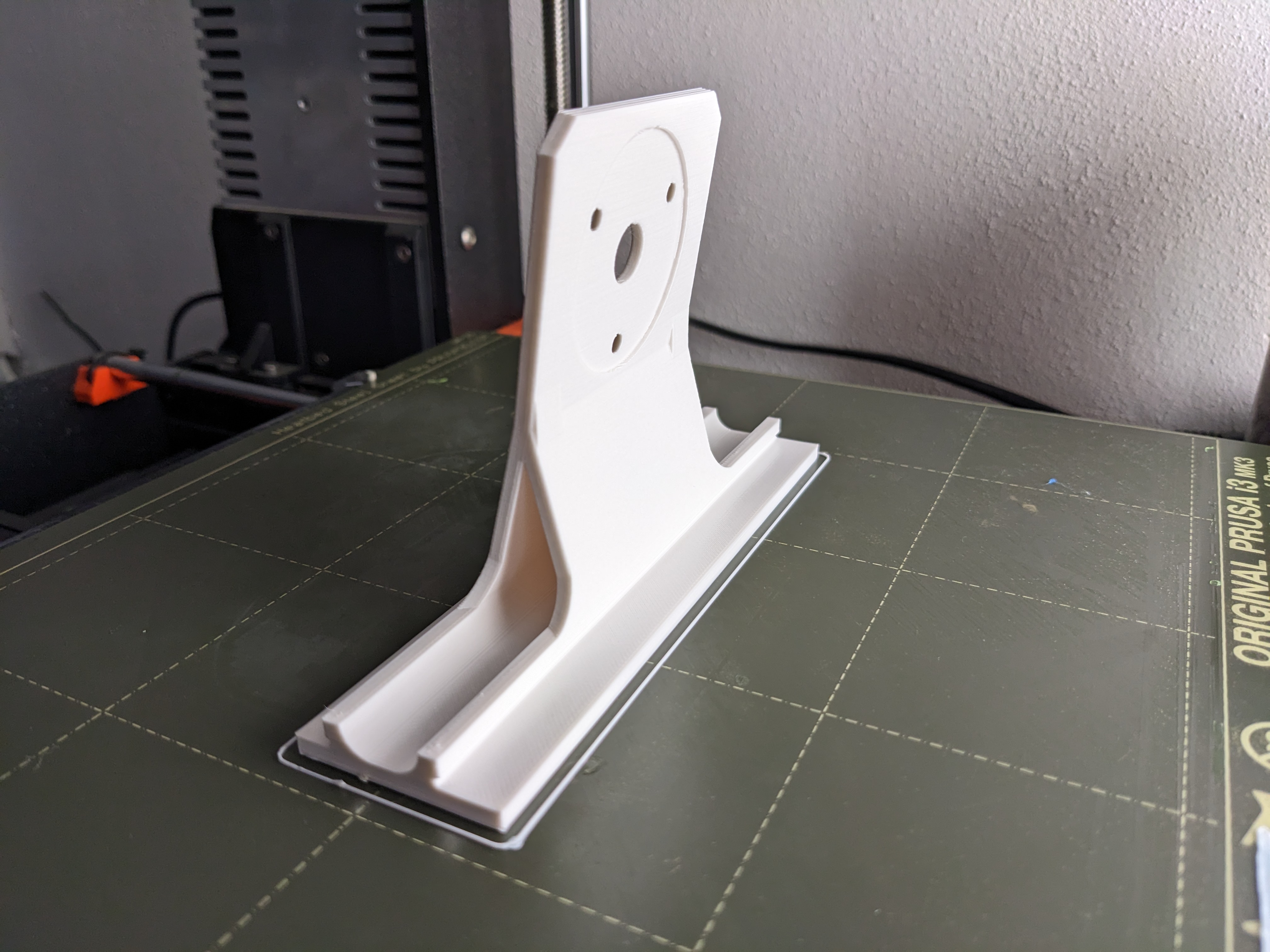 Speaker mount holder for EliteScreen projector screens