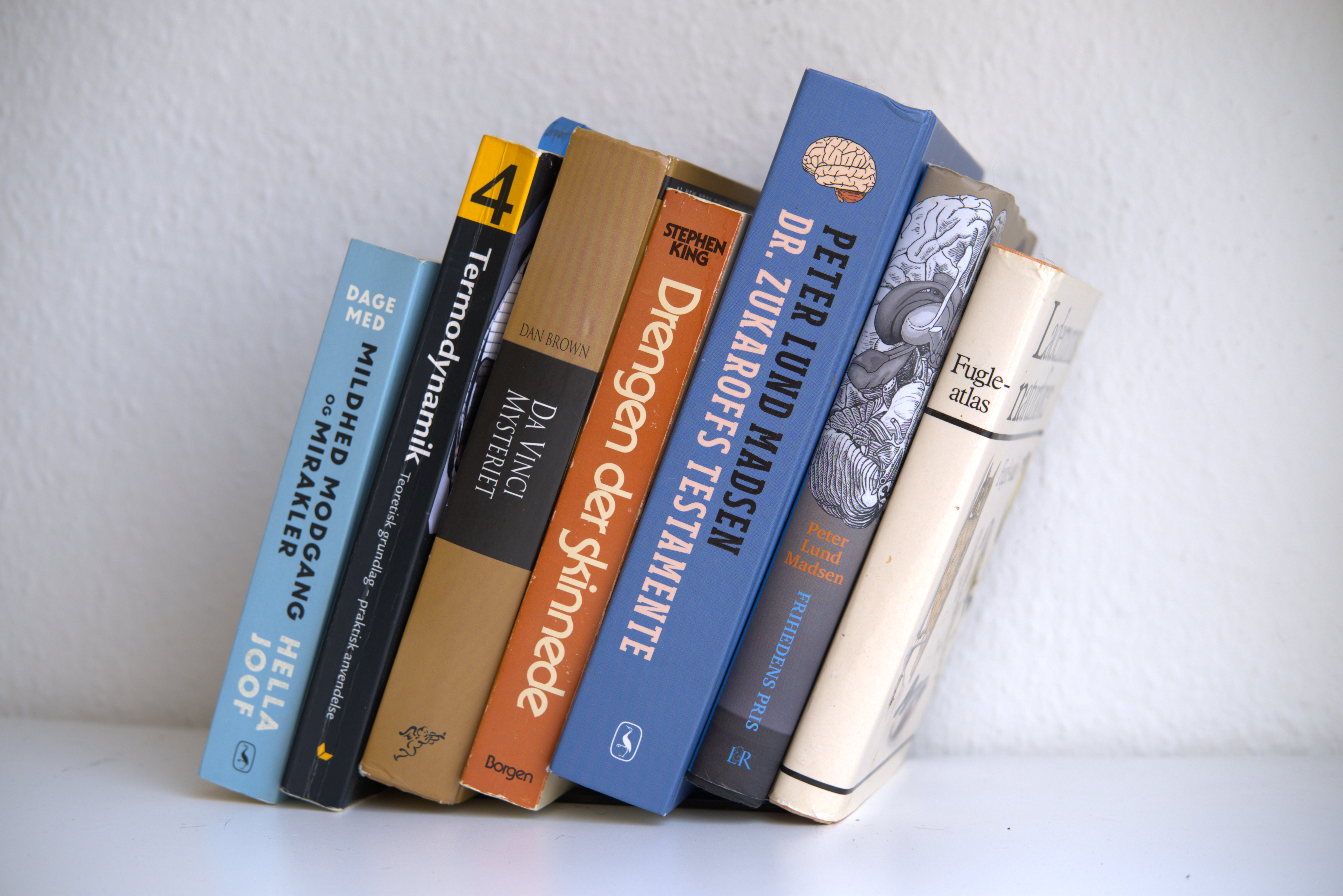 Miniatura 2 do modelo 3D Floating Thumbs Up Bookend