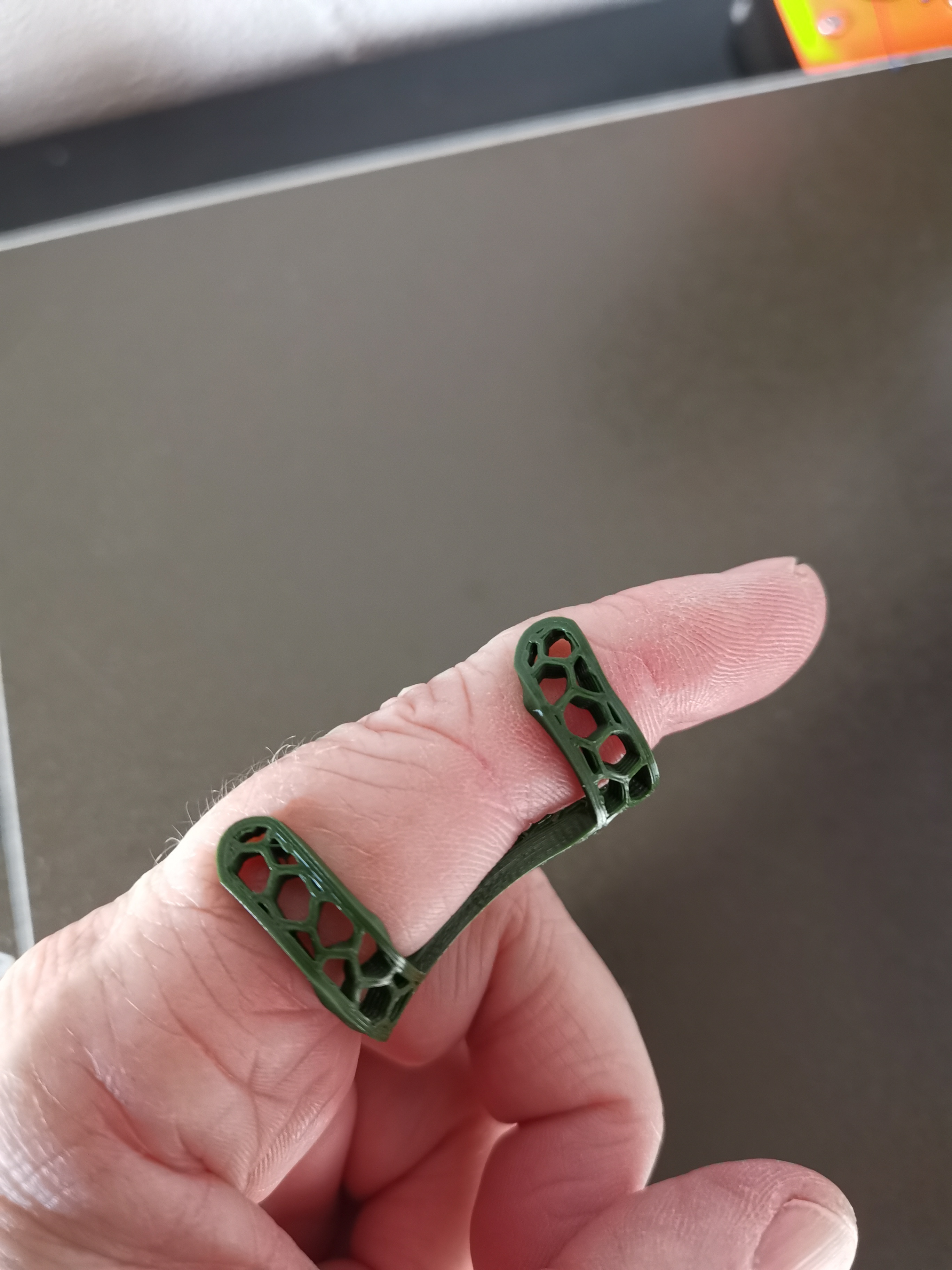 Finger Splint PLA by Bones Download free STL model