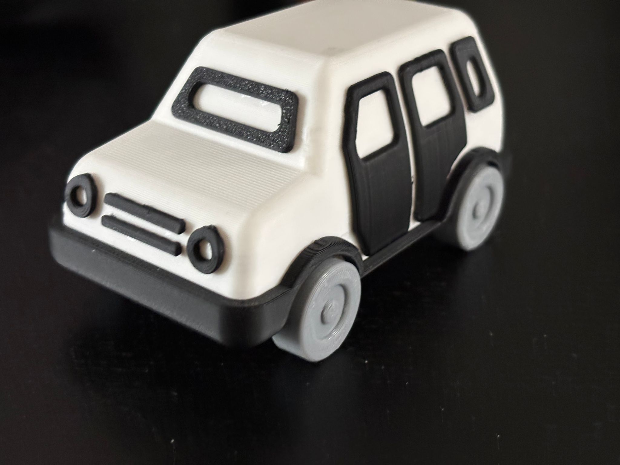 Cute Car – Chunky & Playful Decor
