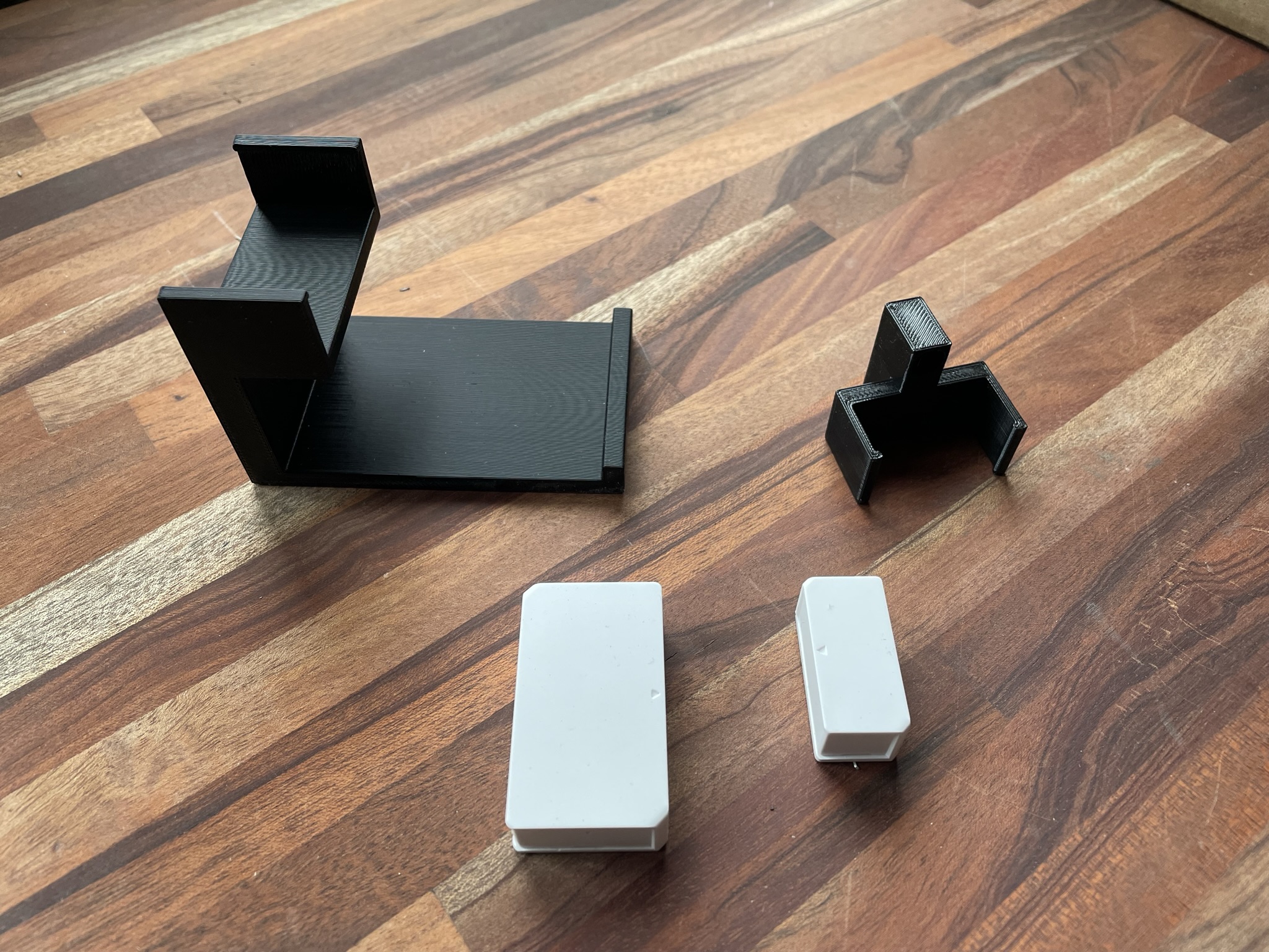 Lindab garage door sensor bracket by SimonLund Download free STL