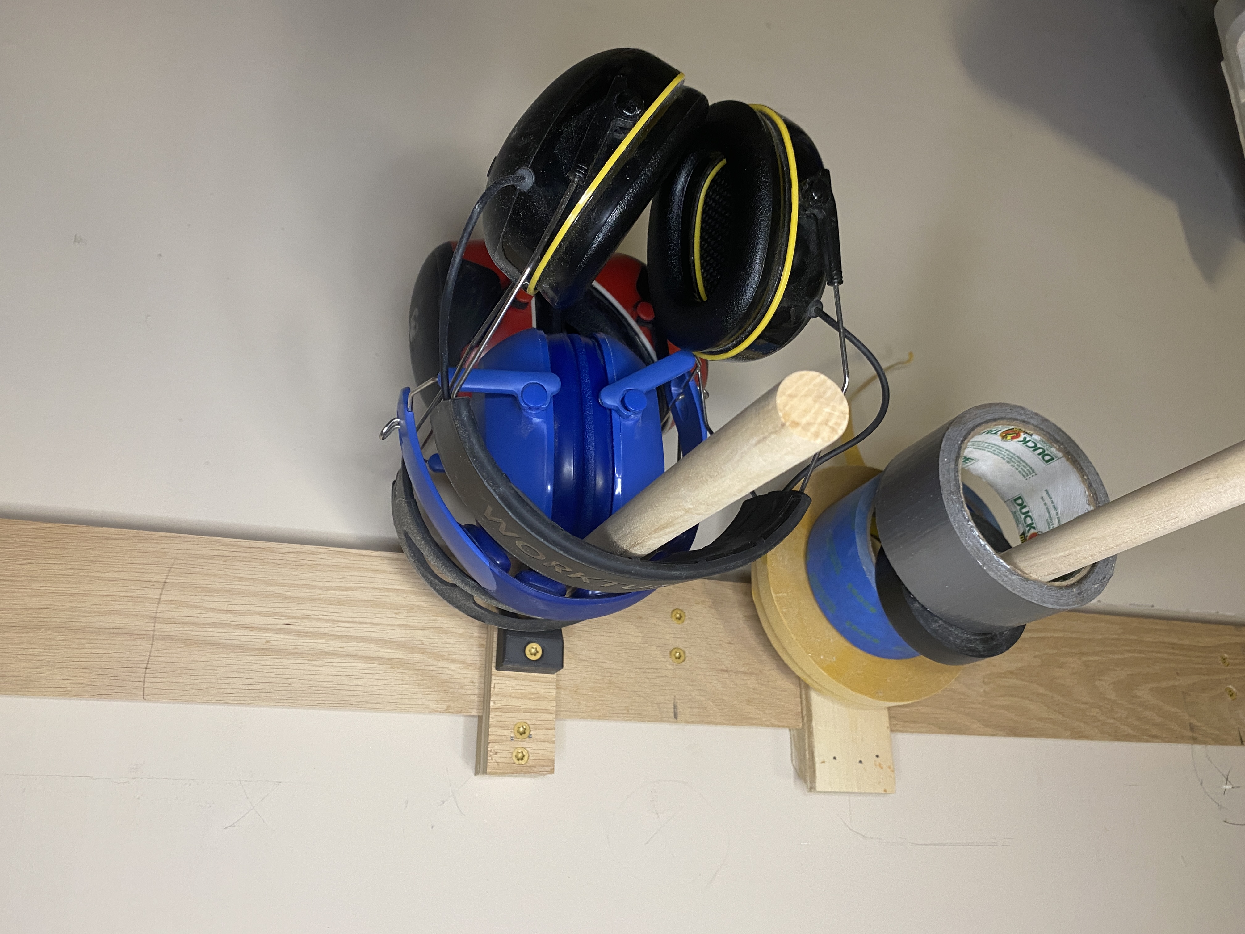 Universal Tool Holder using Dowel