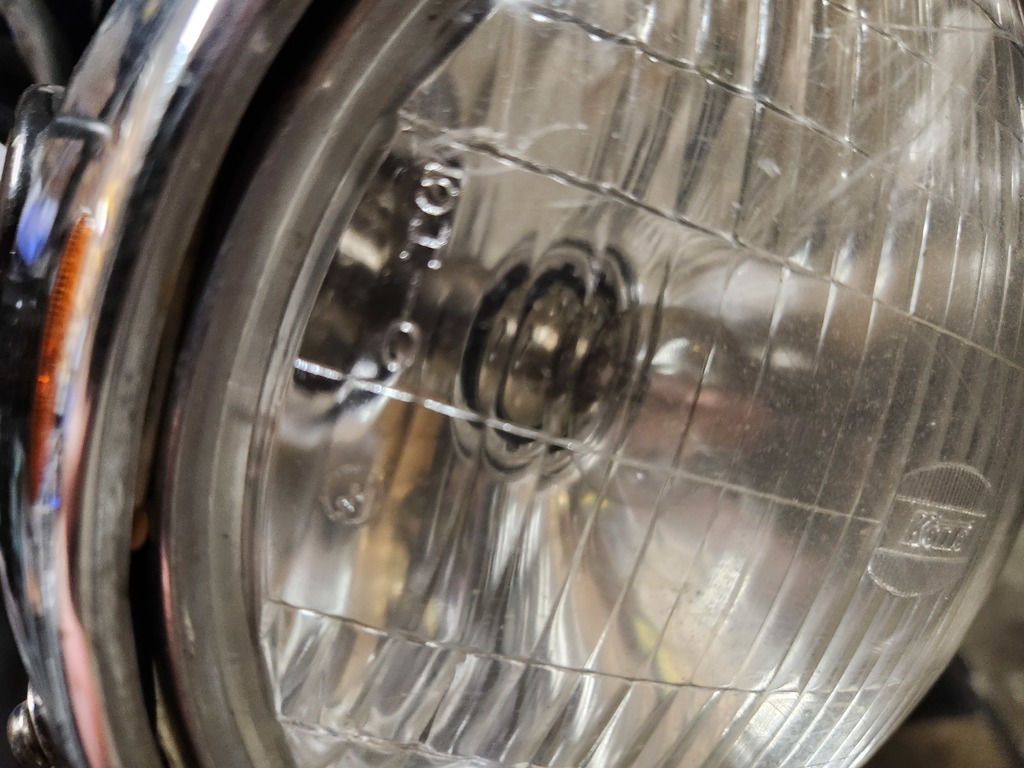 Headlight Bulb Holder Suzuki GSX Koito by Stator Download free STL