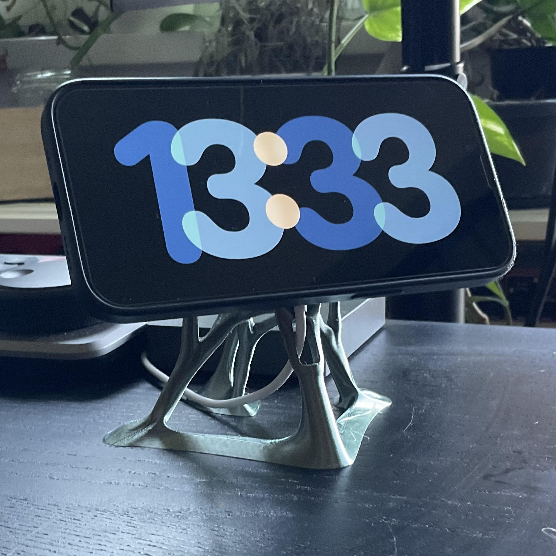 Topology optimized Magsafe stand REMIX 3D model thumbnail