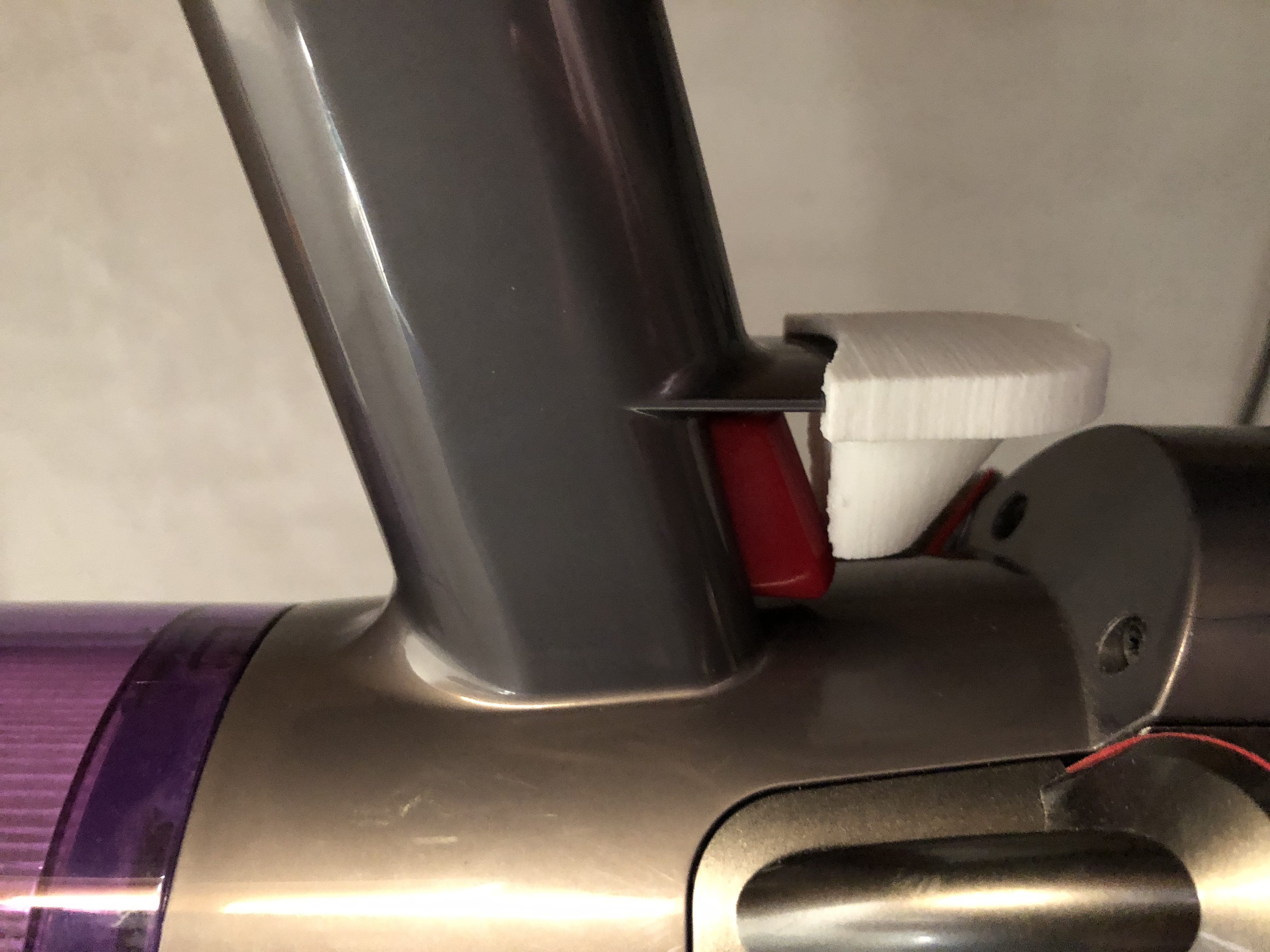 Dyson trigger locker