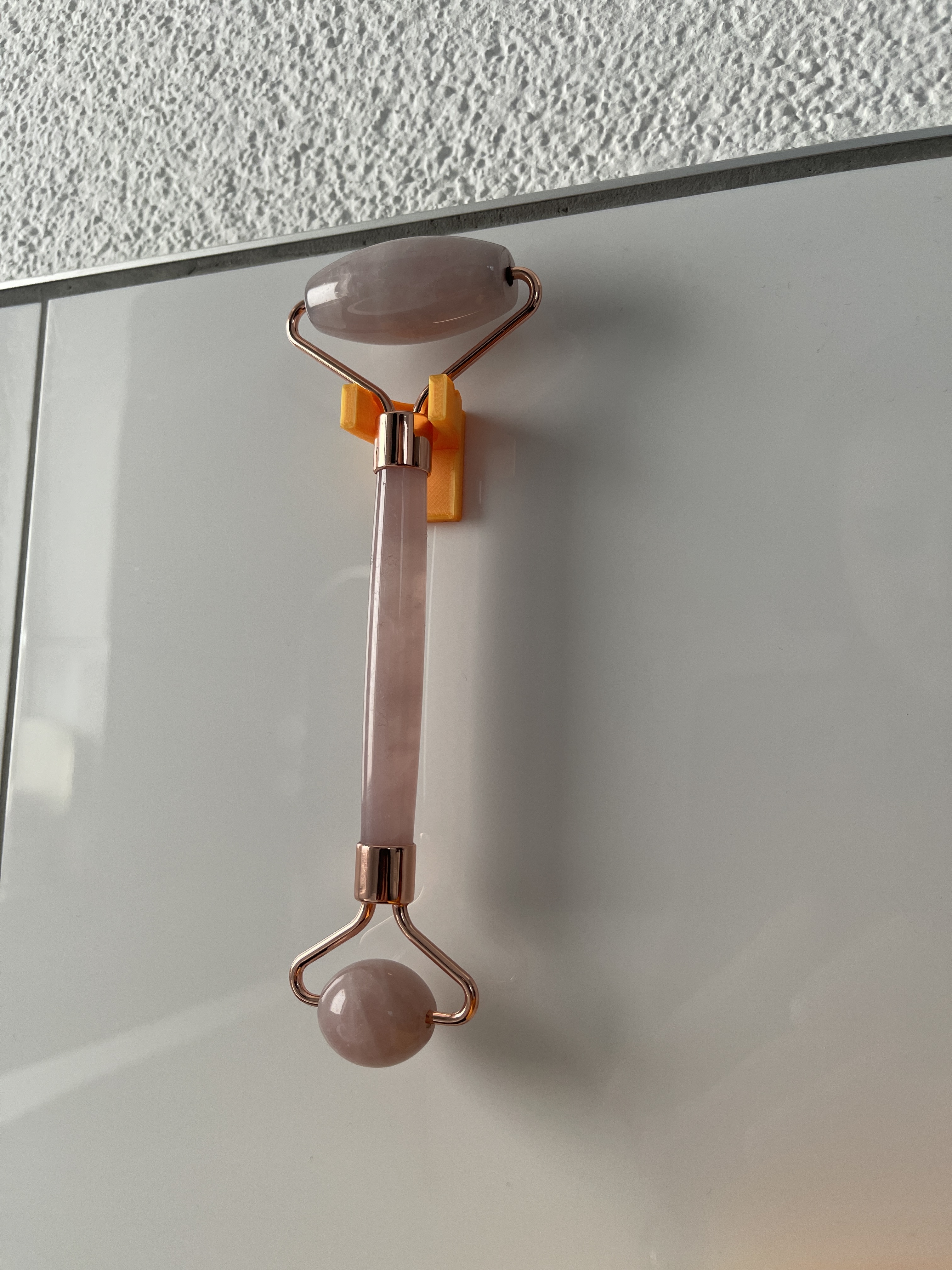 Jade roller Wall mount for sticking