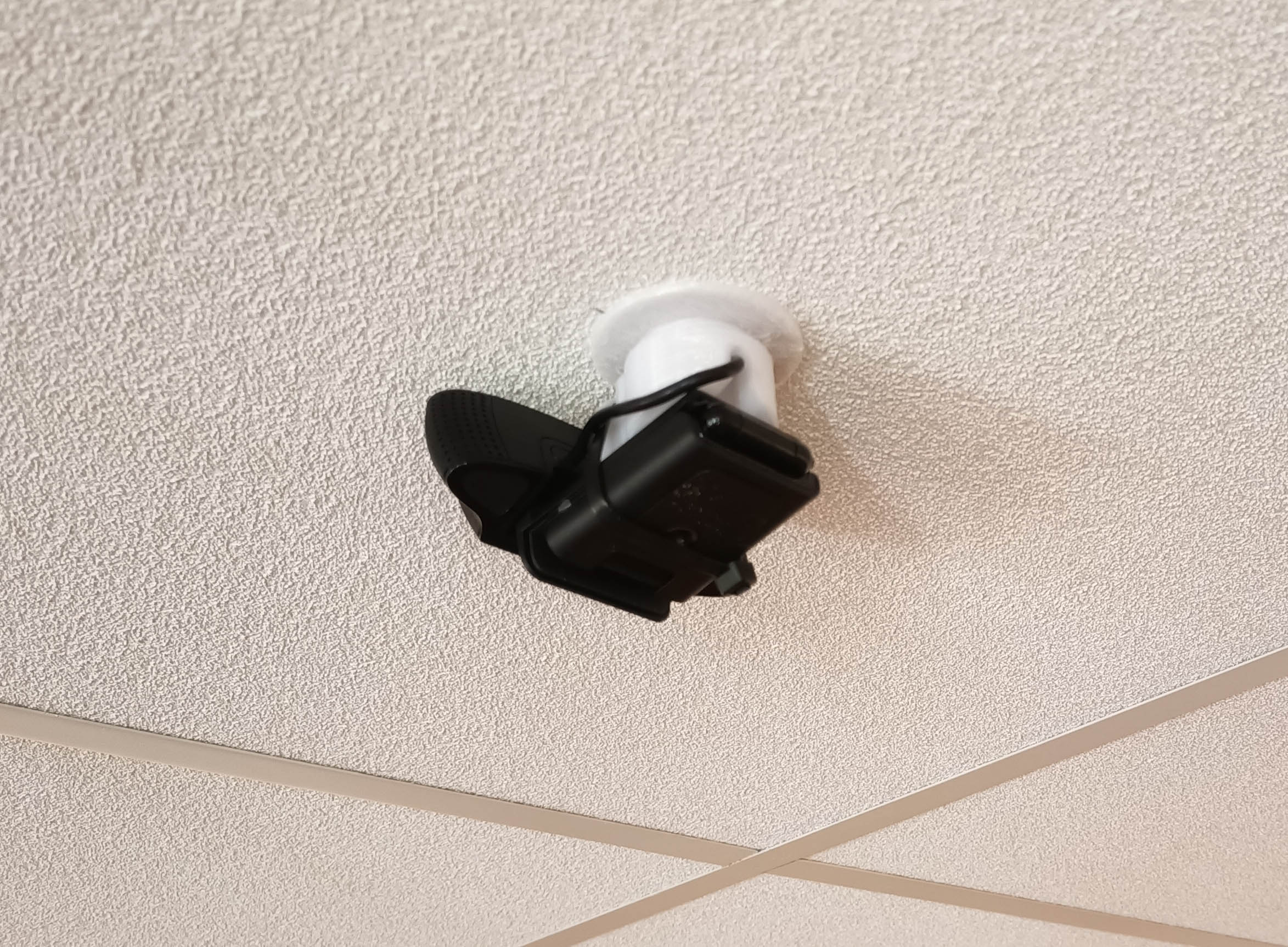Logitech C920 Webcam Ceiling Mount by Spudd78 | Download free STL model ...