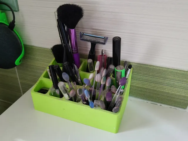Makeup organizer