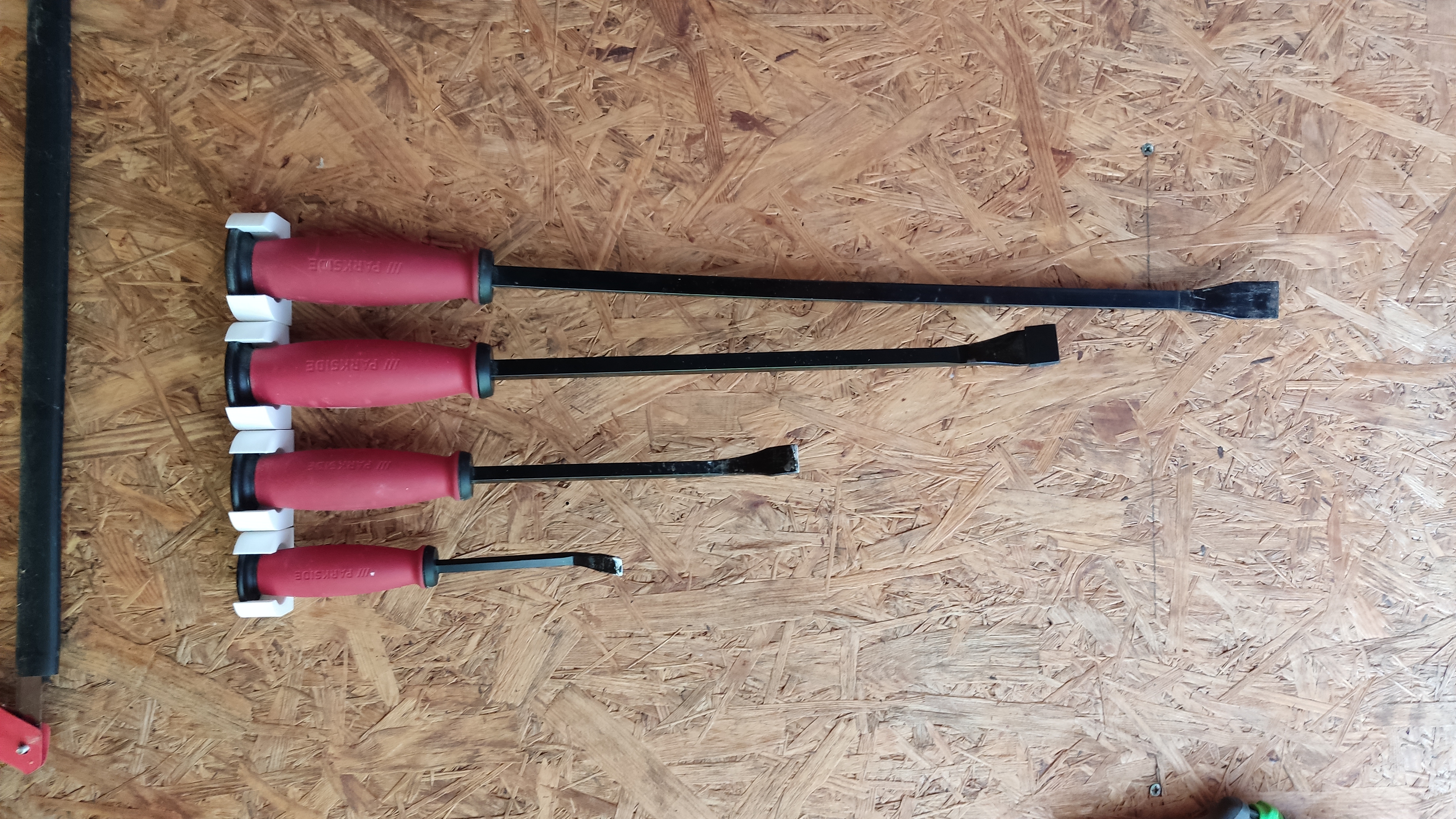 Parkside crowbar set wall mount