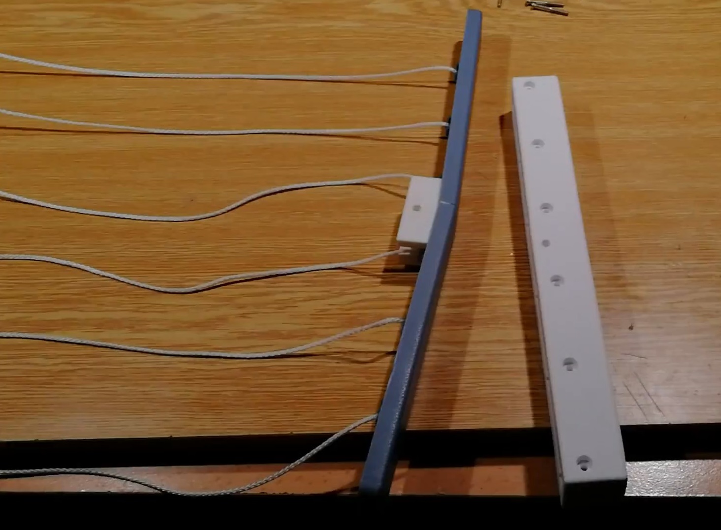 Massive console for Wall Mounted Hanger Retractable Clothes Dryer