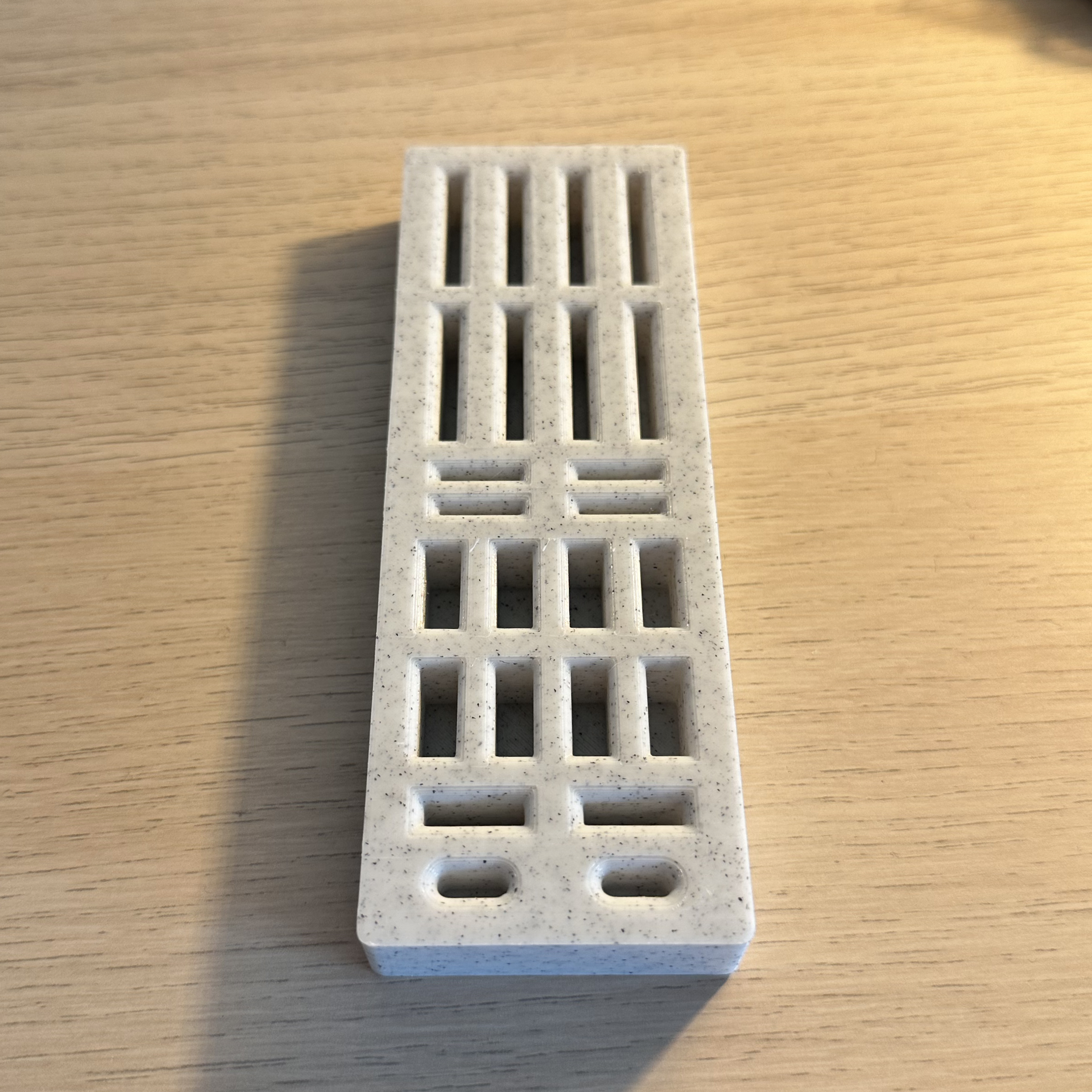 Miniatura 3 do modelo 3D USB & SD Card Organizer