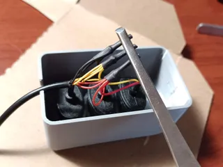 Vuse Alto 2- or 3-Bank Charger by J. Copeland | Download free STL model