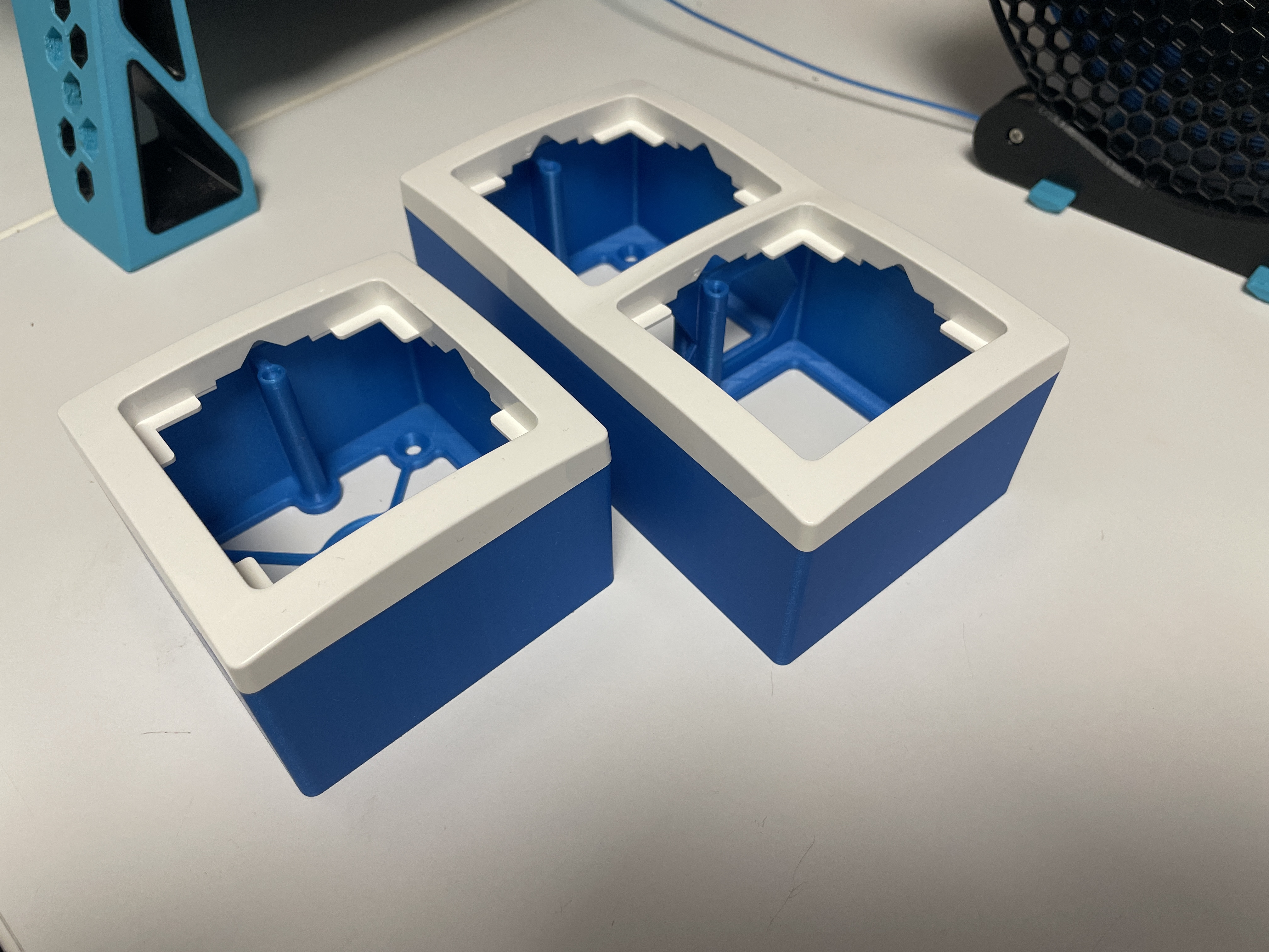 Outlet Box 45mm 60/85