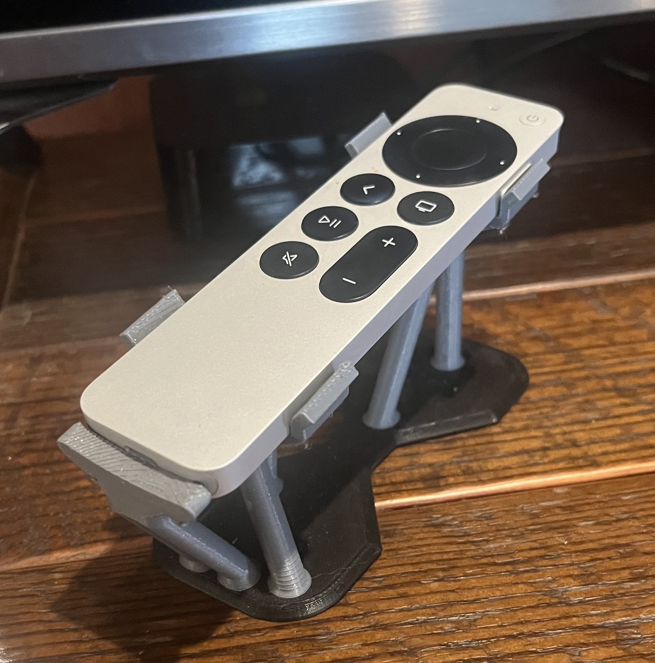 Miniatura 4 do modelo 3D Apple TV Remote stand