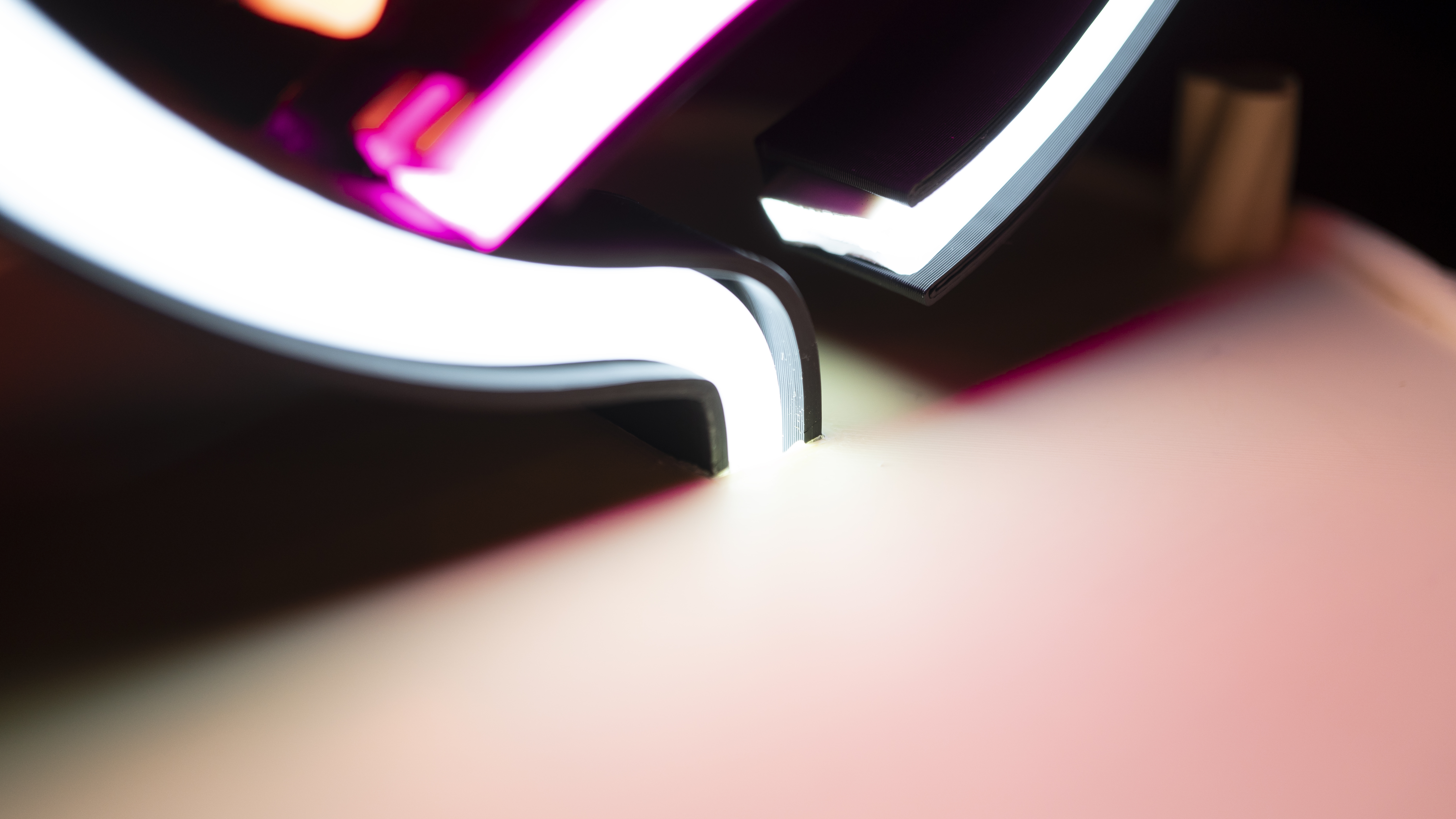 Miniatura 6 do modelo 3D Easter Basket Neon Sign Base