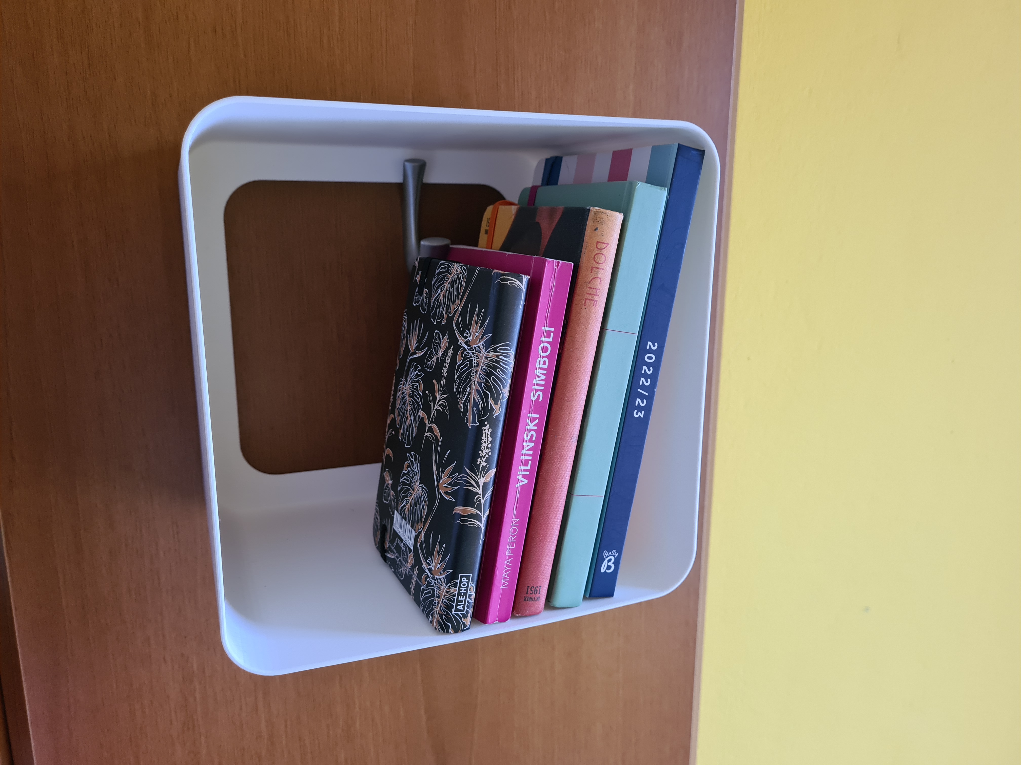 Miniatura 6 do modelo 3D Bookends modular shelf