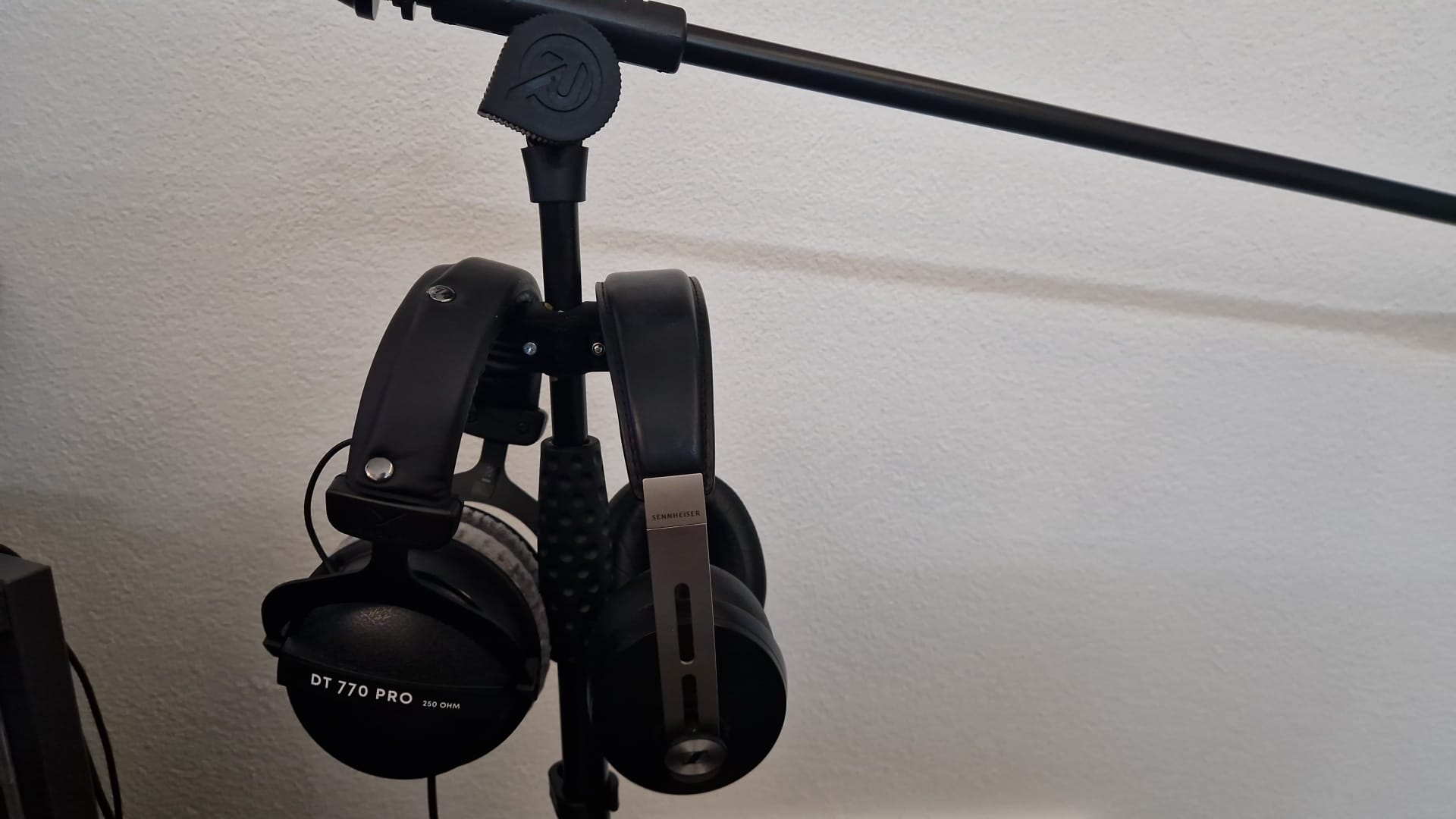 Headphone Holder for Mic Stand