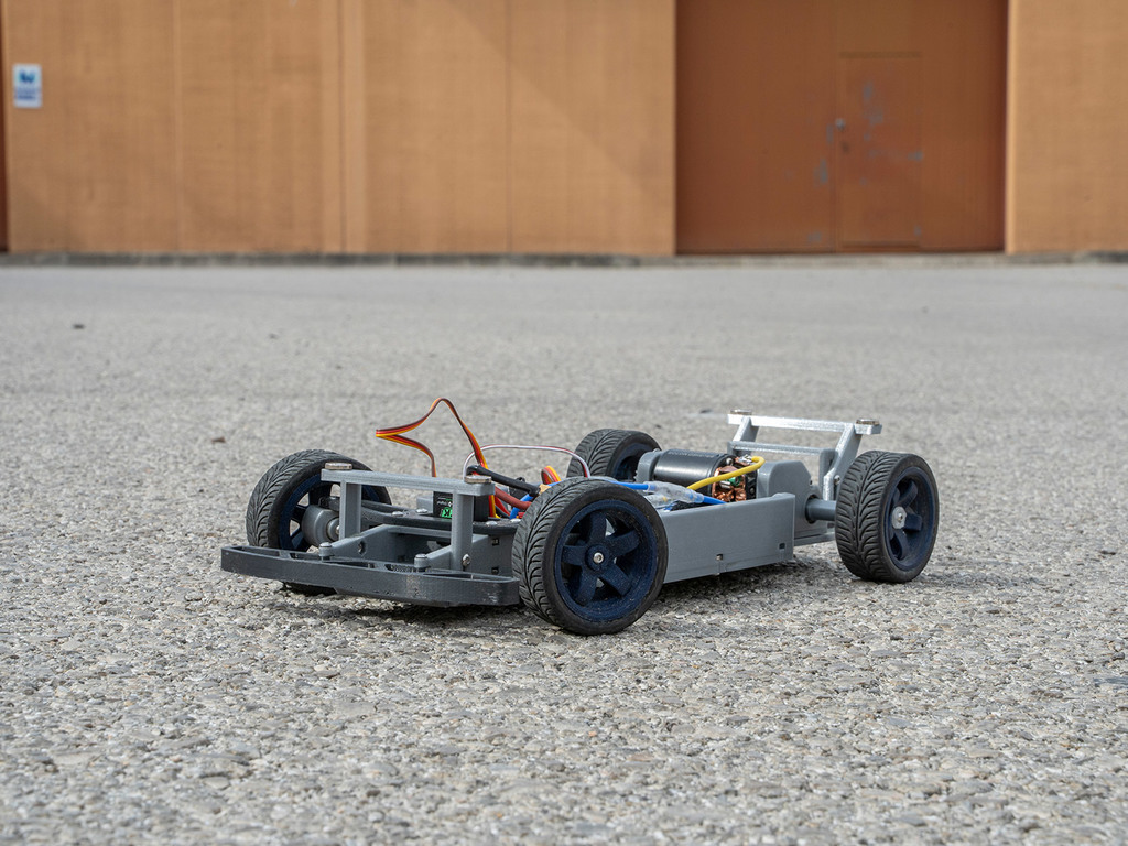 large_display_chasis_rc_-_09_447947.jpg