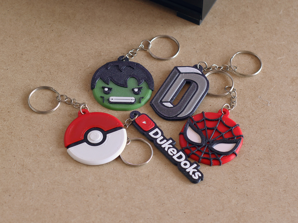 Miniatura 2 do modelo 3D Keychain Multicolor Spiderman