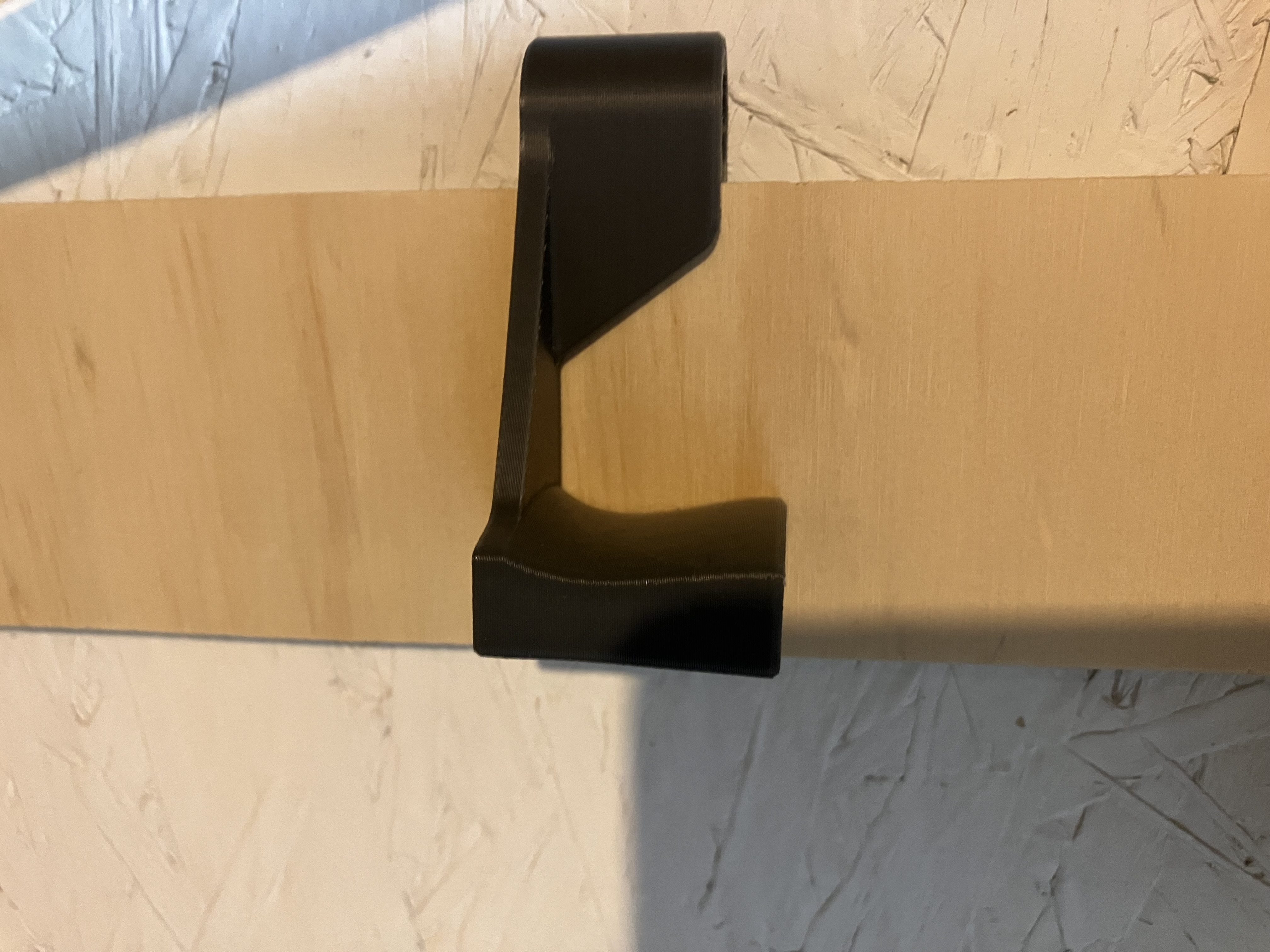 French clear side hanger