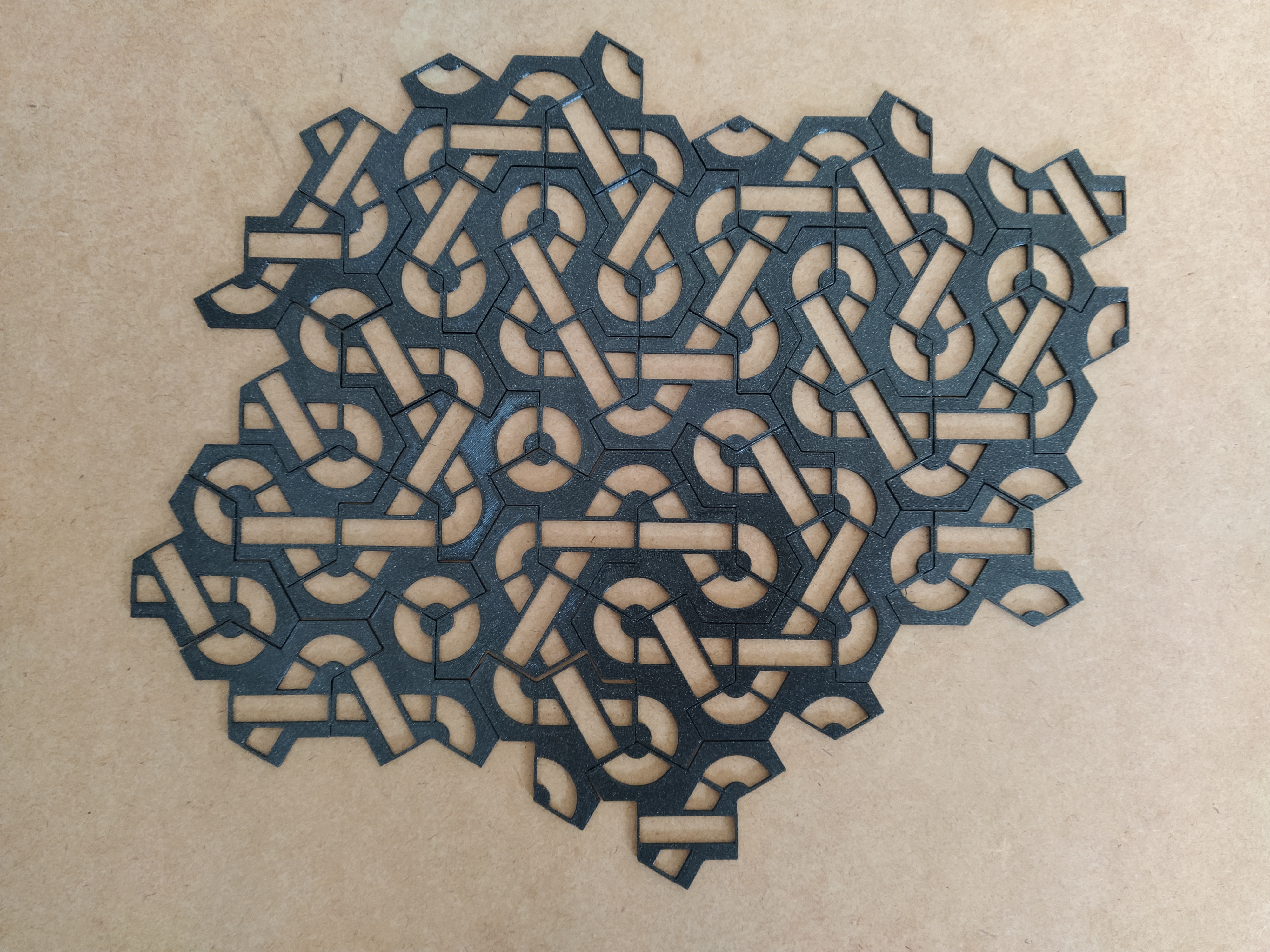 Aperiodic Monotile Pipes