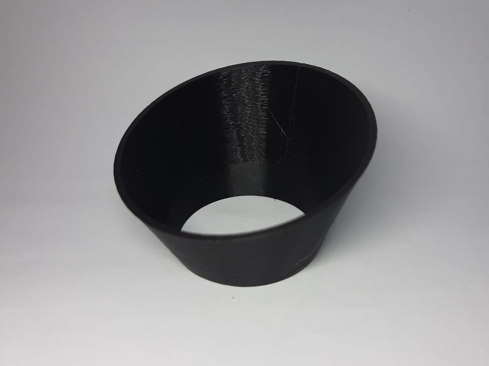 Miniatura 2 do modelo 3D Simple Egg Cup