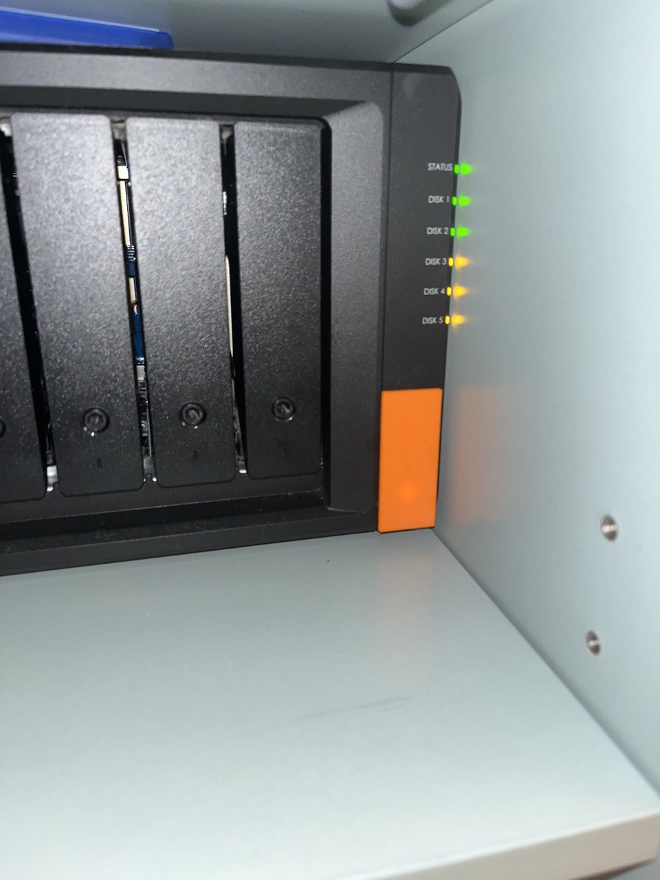 Miniatura 2 do modelo 3D Synology Power Button Cap