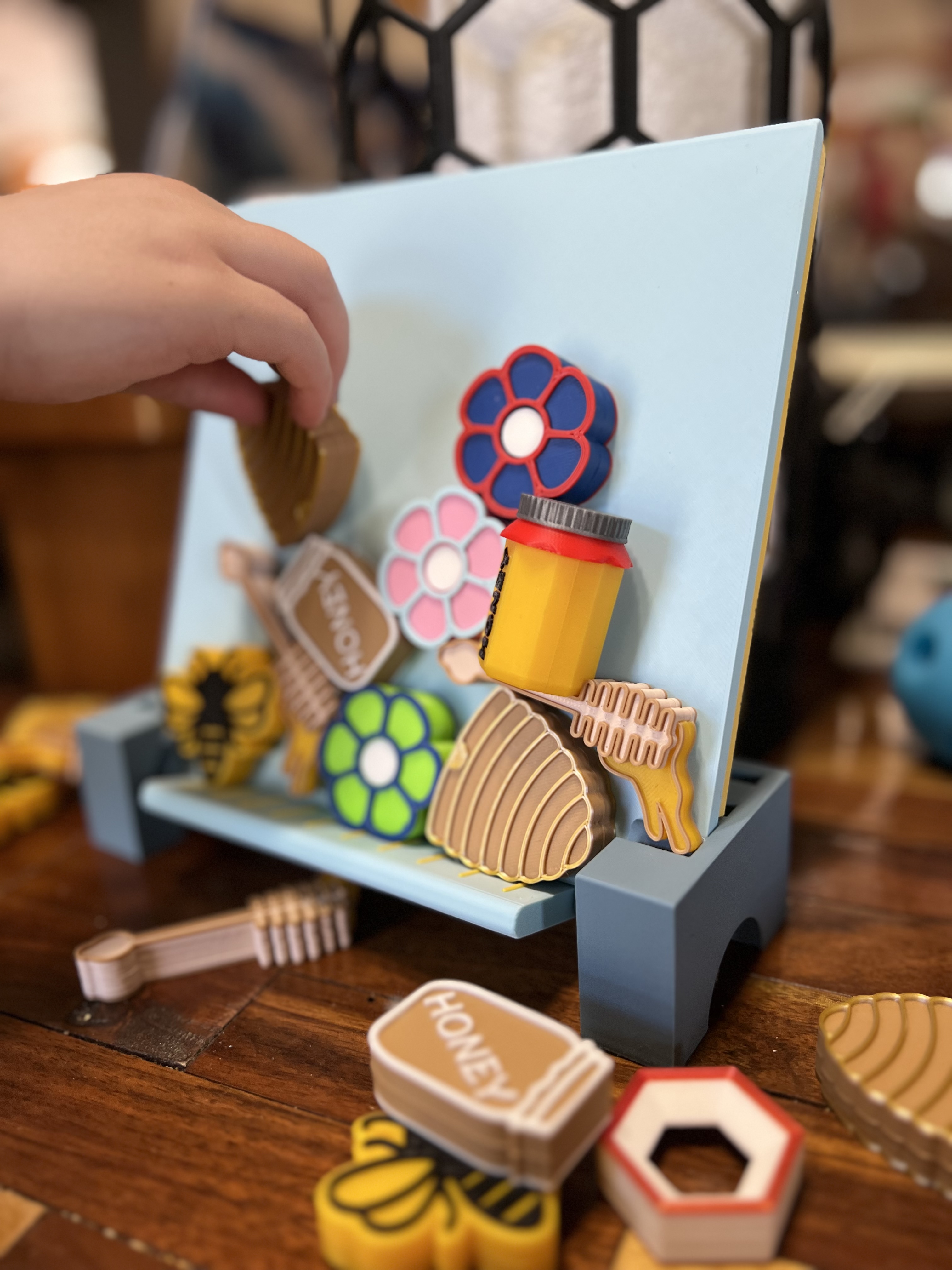 Honeybee stacking game by 3dxdt download free stl model printables