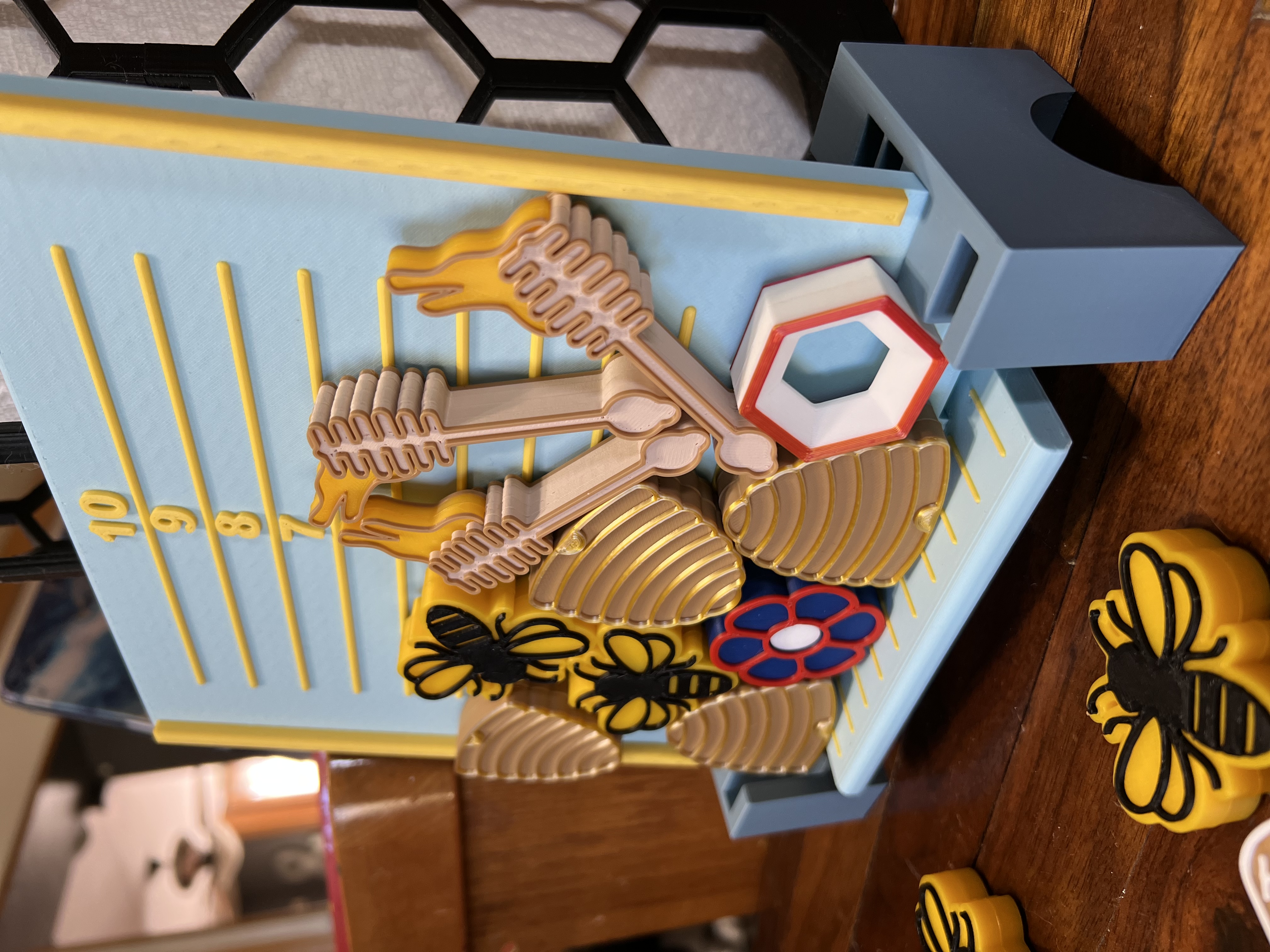 Honeybee Stacking Game