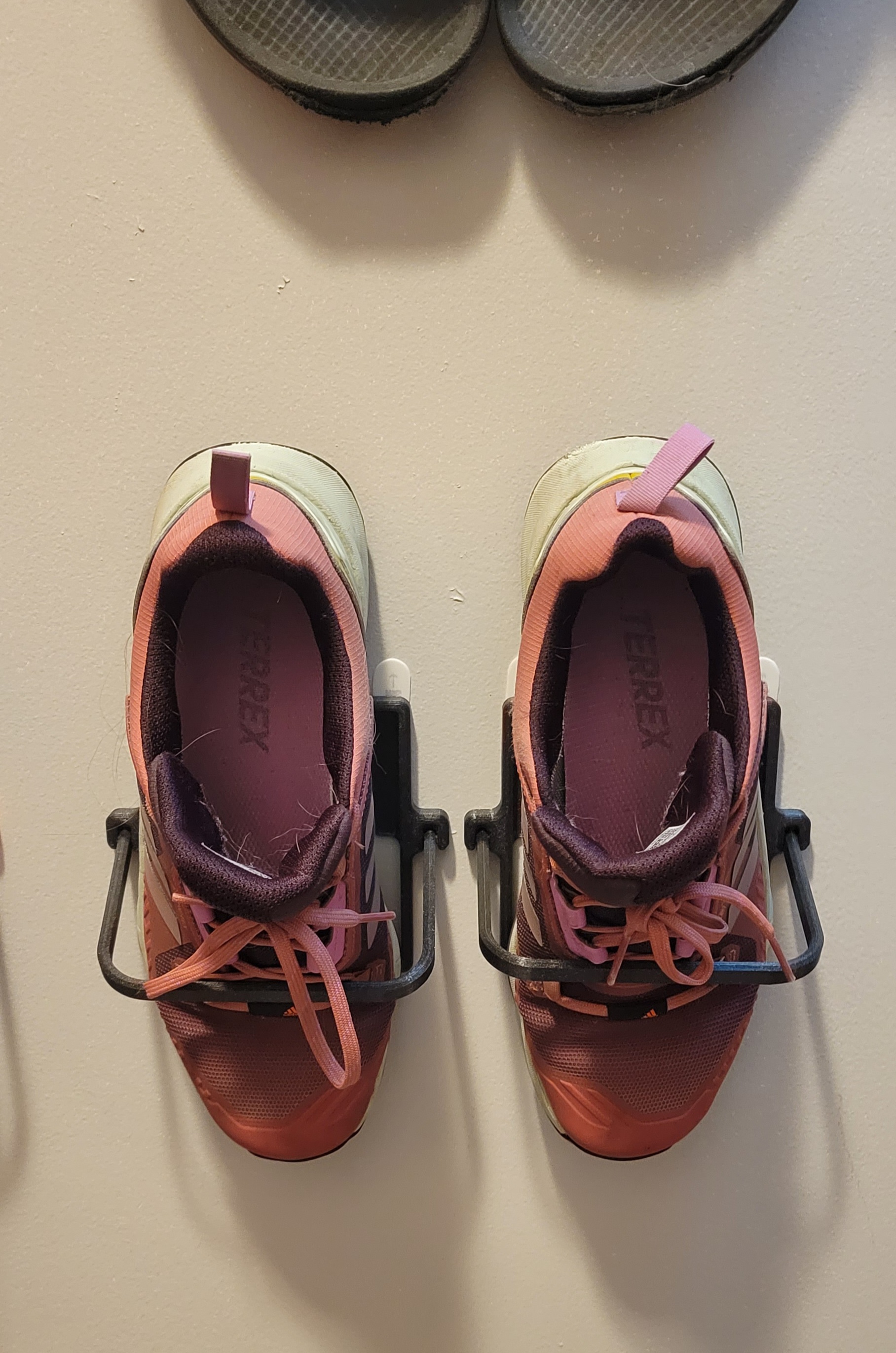 Shoe wall mount, Command Strip — miniatura 2