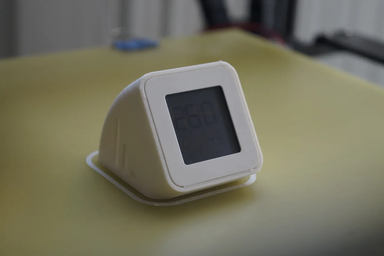 Stand for Xiaomi Mijia BLE Temperature & Humidity Sensor by JBE, Download  free STL model