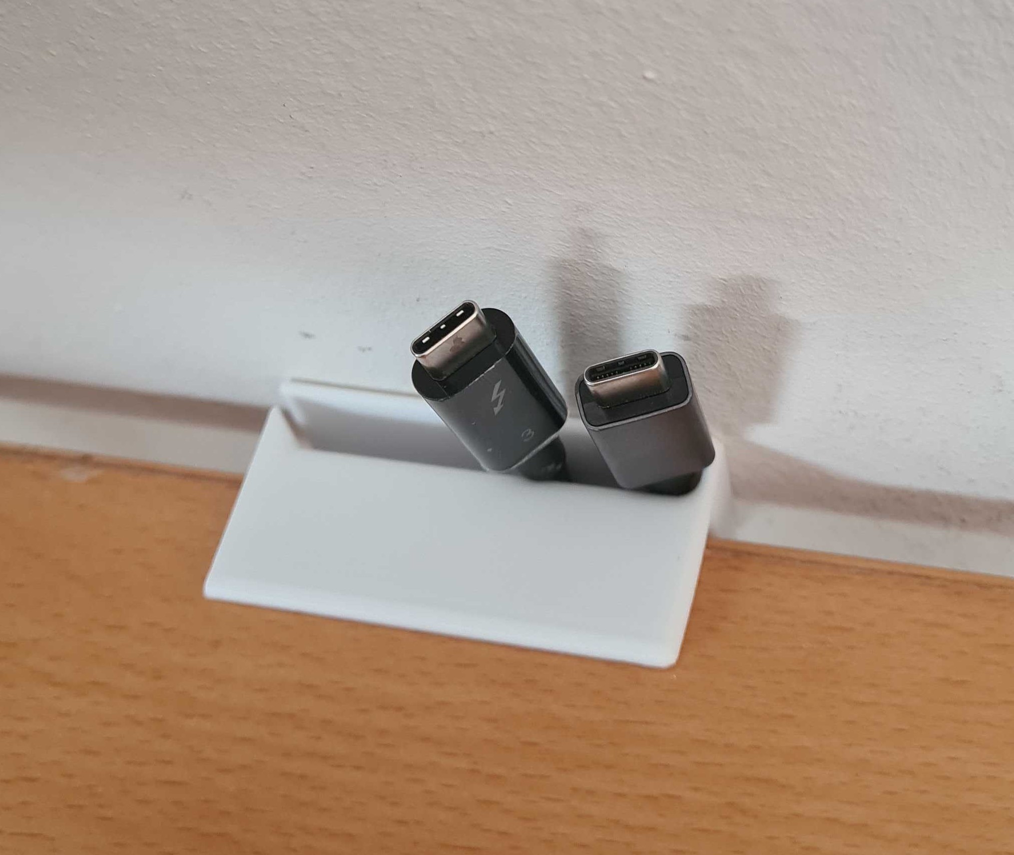 Table edge cable clip