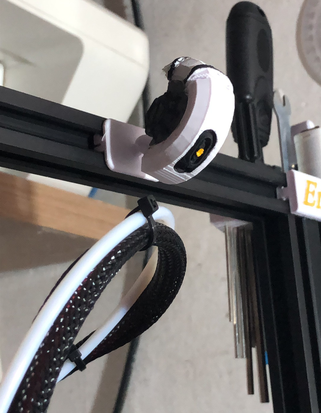 Glados V-Slot Cover (Ender 3 / 3v2)