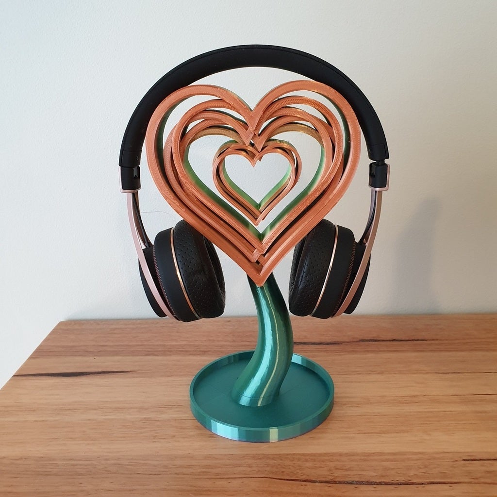 Love Hearts Headphone Stand