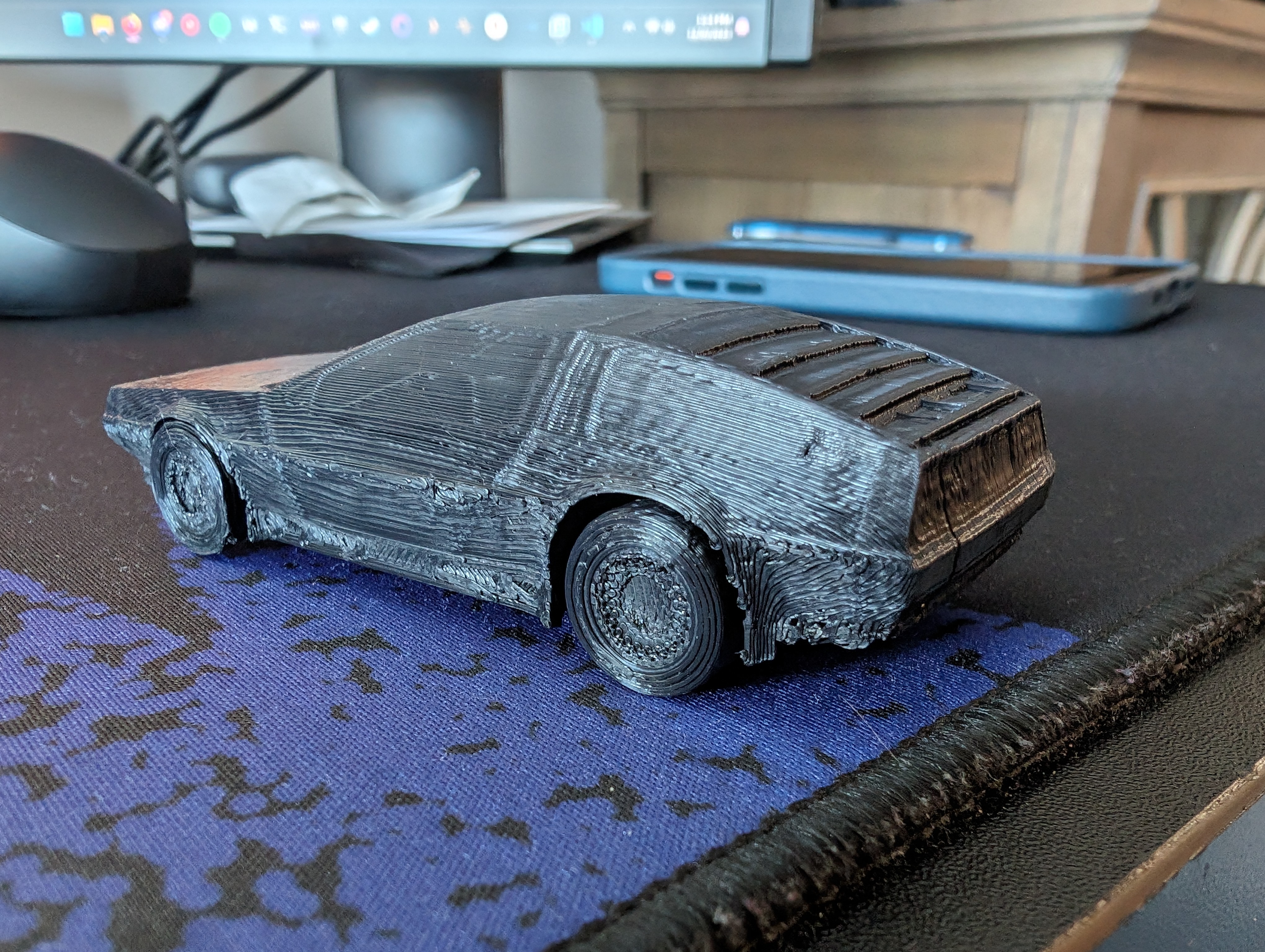 Delorean DMC-12 print in place with moving wheels