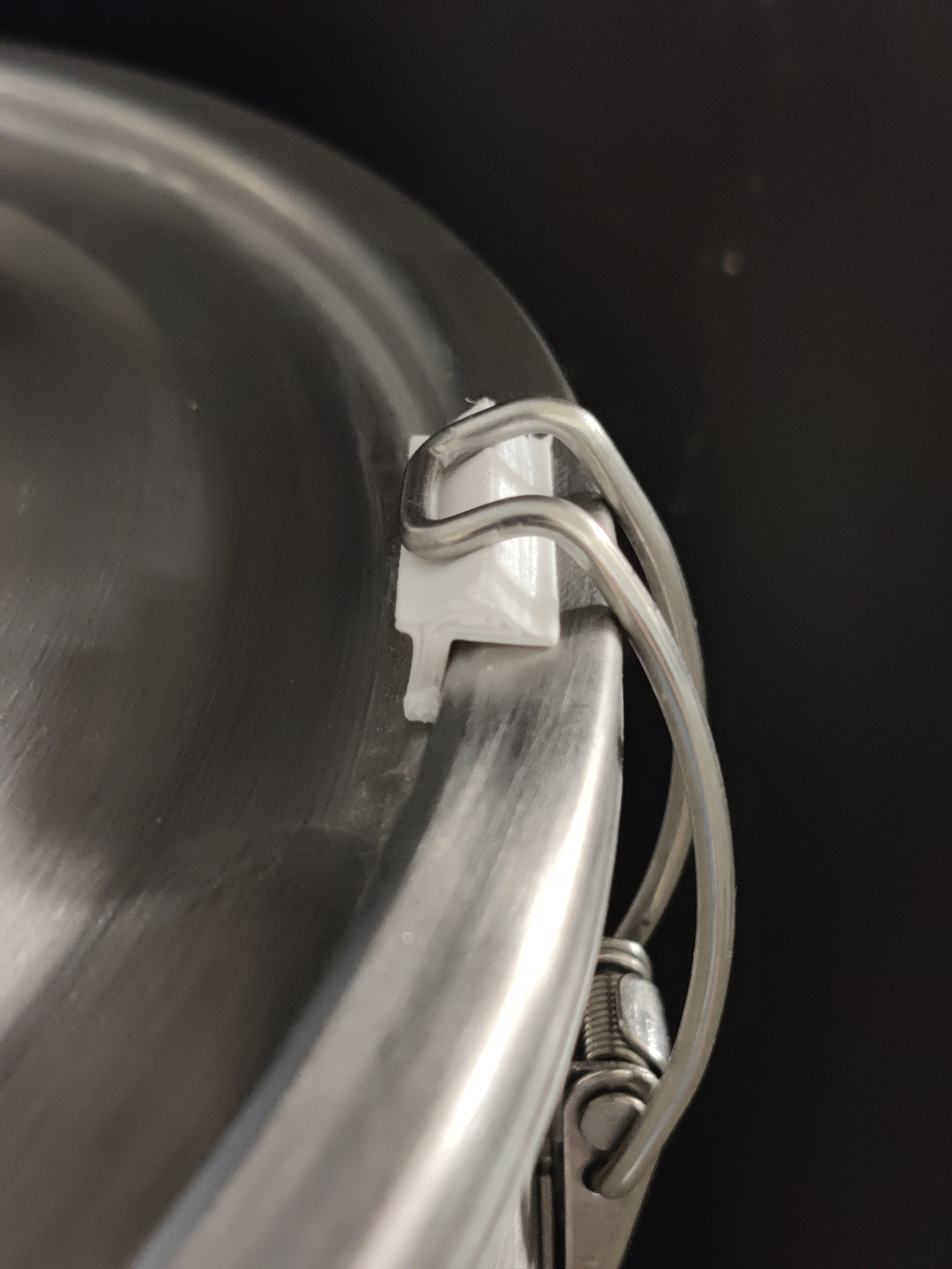 Anvil Brewing - Bucket Fermenter Lid Clip