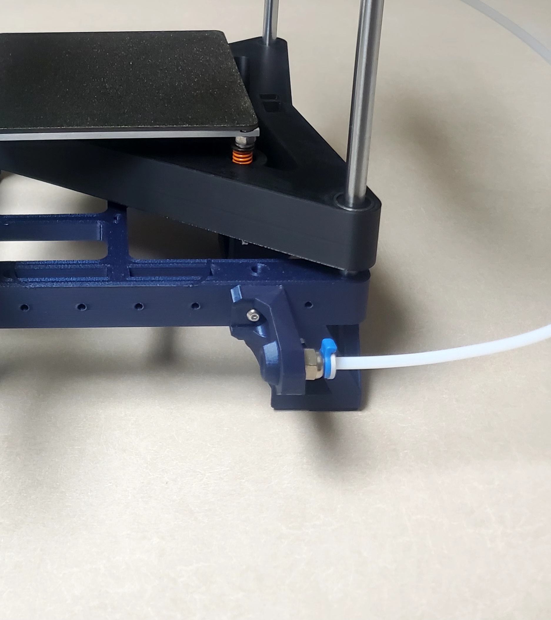Miniatura 4 do modelo 3D Reverse Bowden Mount