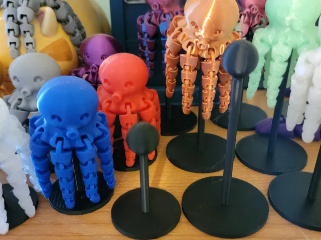 Cute Mini Octopus Stand v1