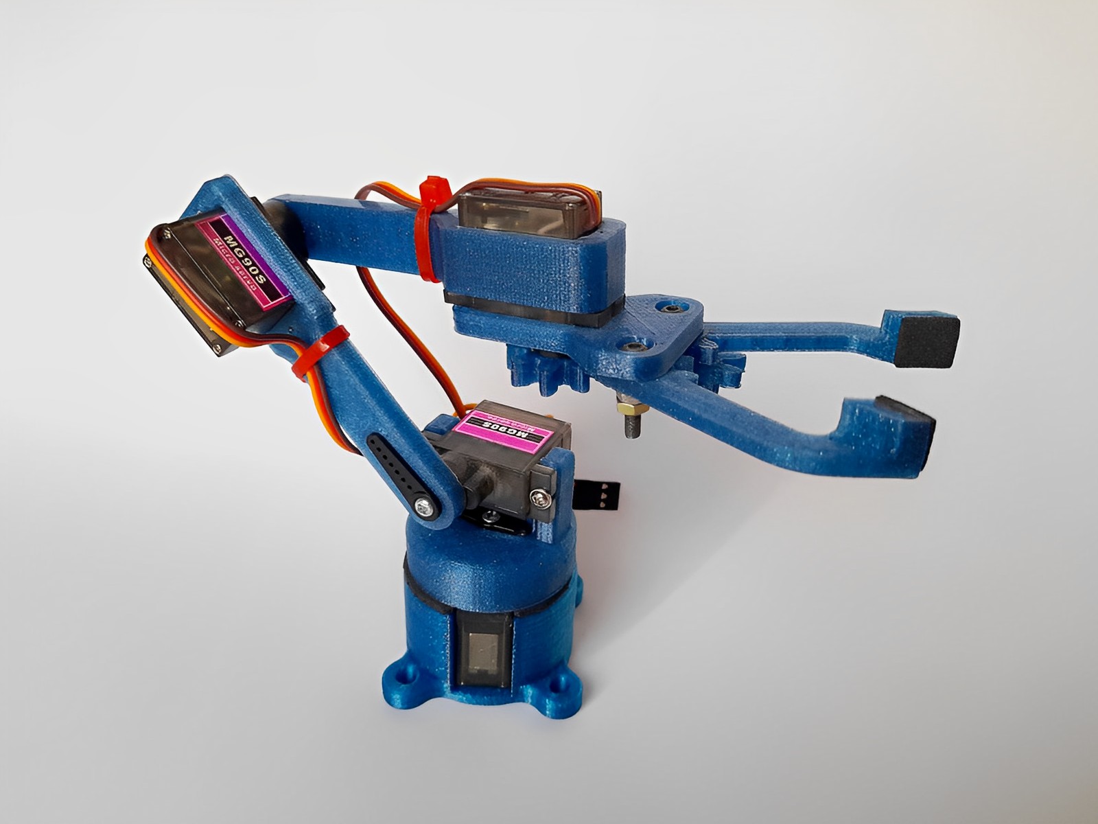 Brazo Robótico - Robotic Arm 3D model thumbnail