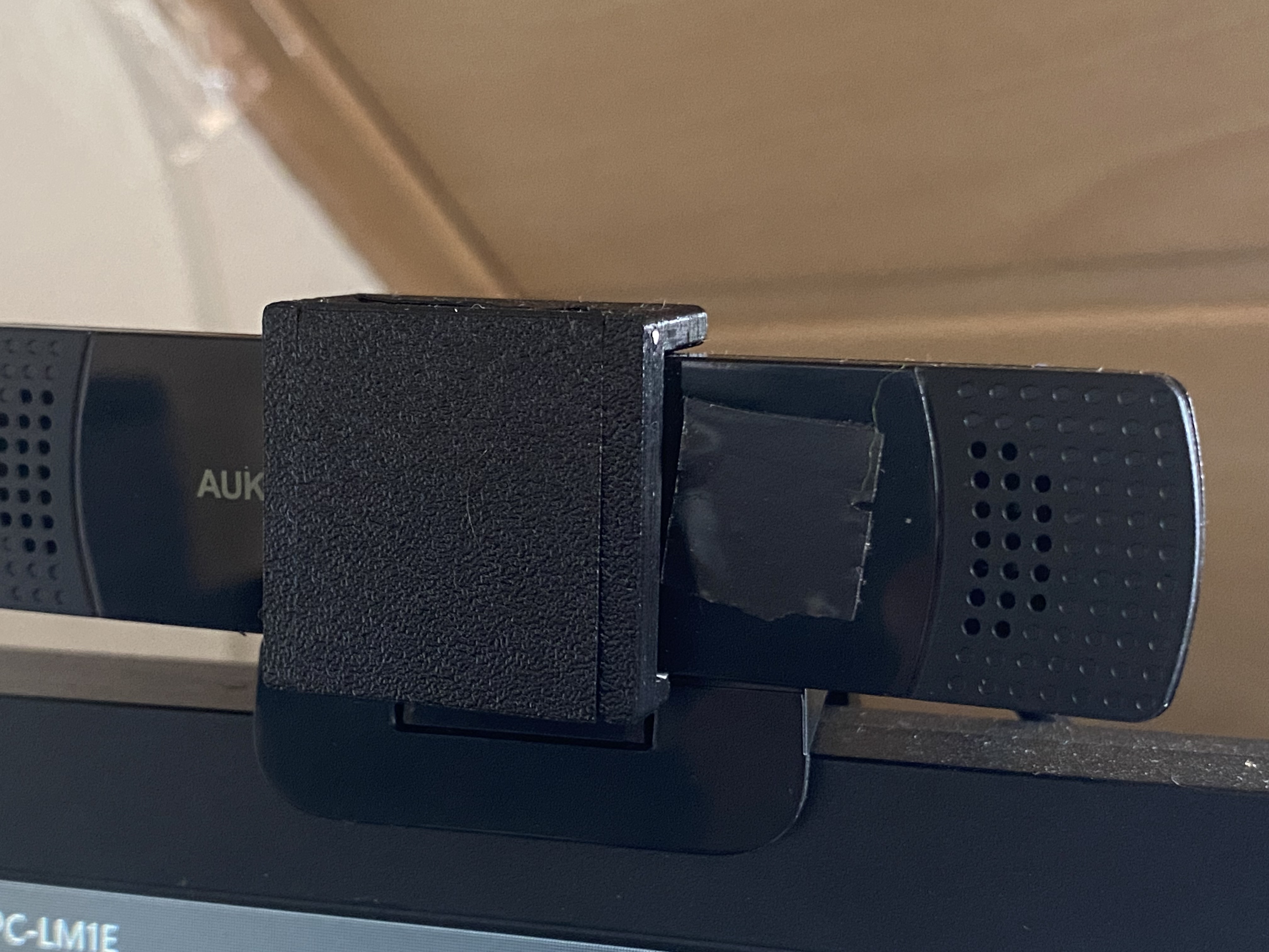 spy protection Aukey_PCLM1E cam by iFimo Download free STL model