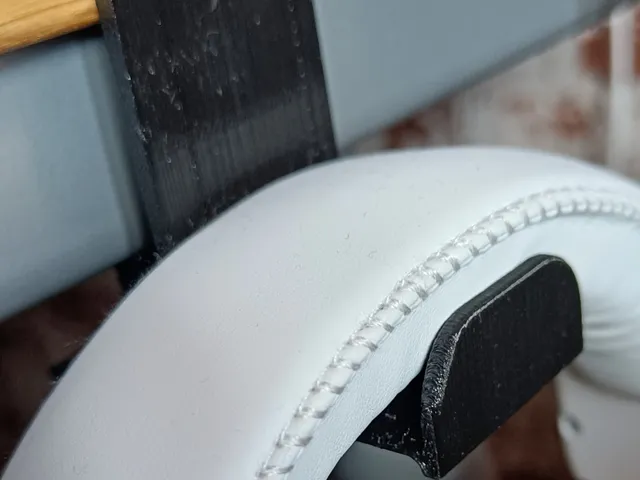 Headphone Hook 7 cm remix