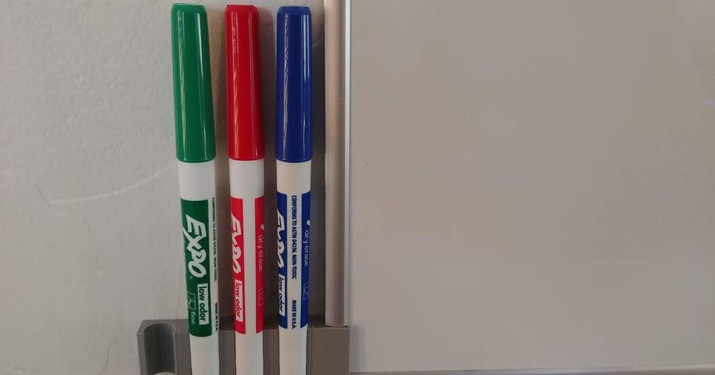 Clipon whiteboard pen holder by ScottE Download free STL model