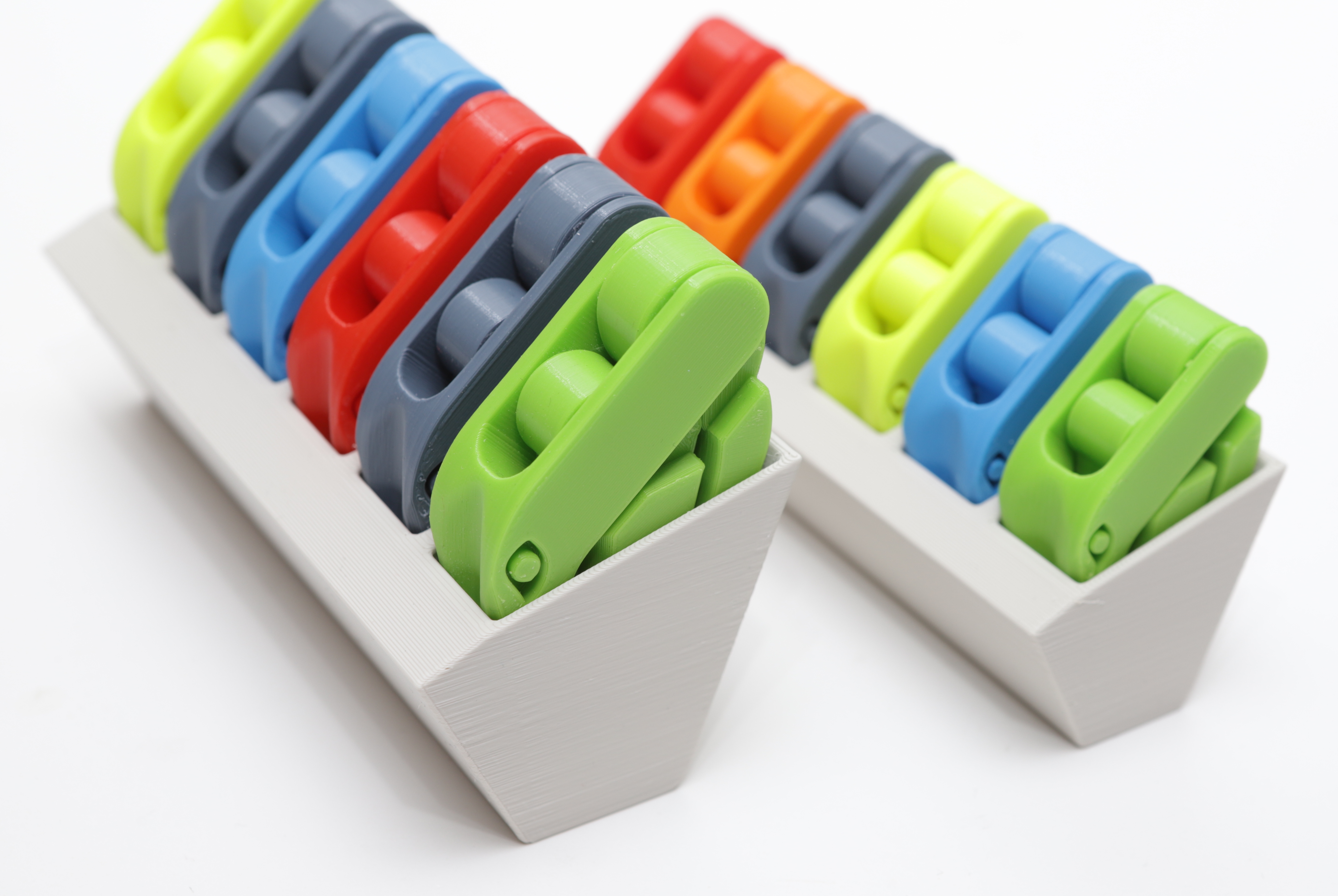 Dino Clip Wall Holder (Parametric)