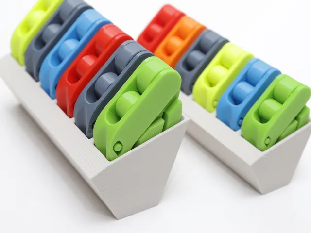 Dino Clip Wall Holder (Parametric)