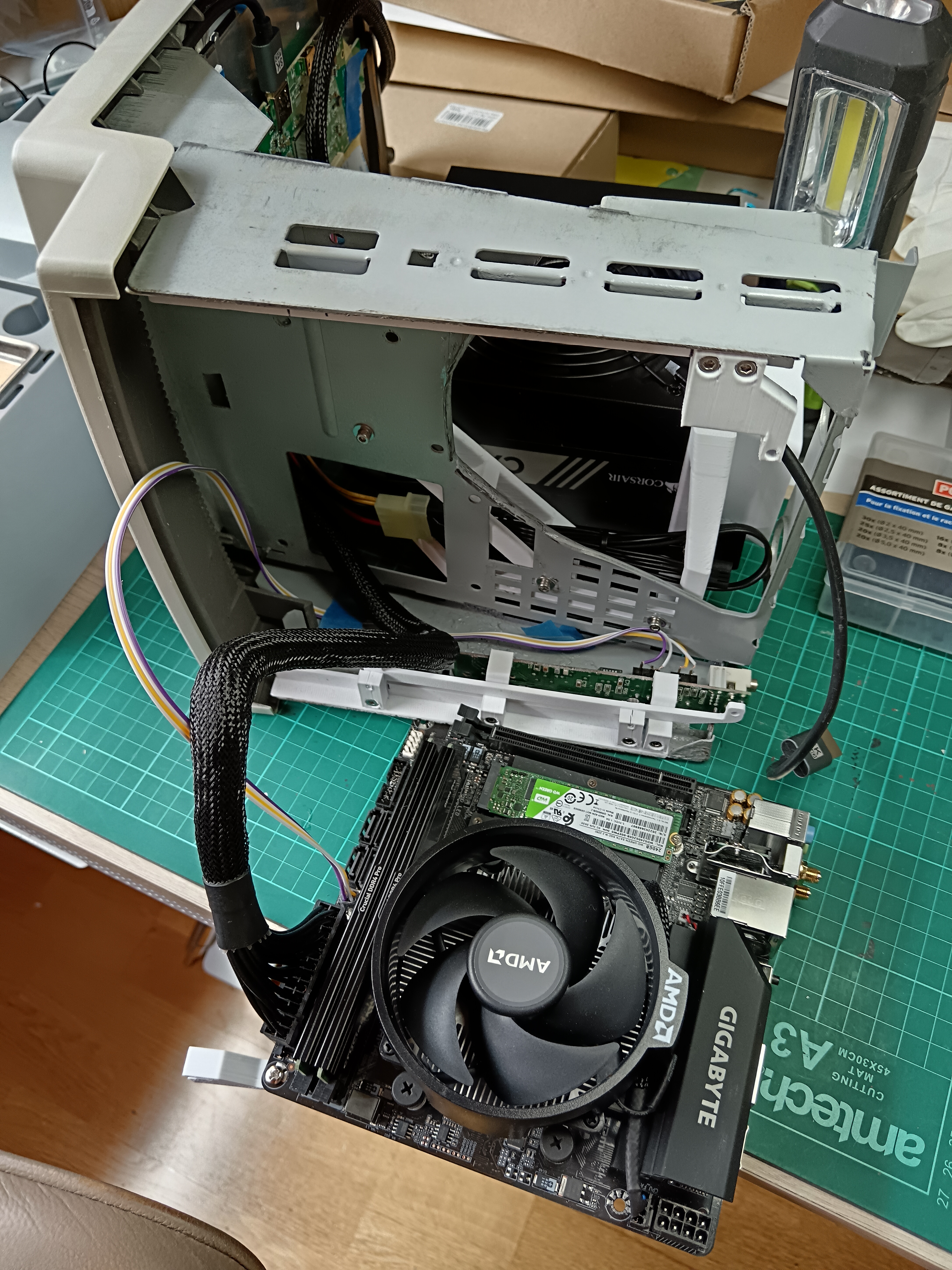Miniatura 17 do modelo 3D Mac Classic Mini ITX