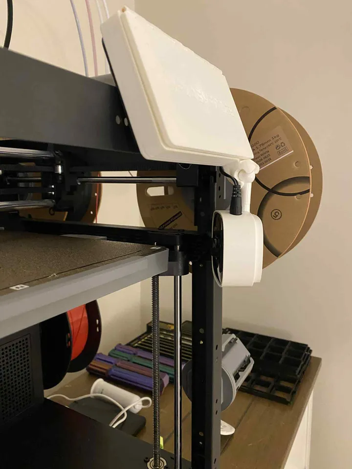 AD5X / AD5M Screen cover with Tapo ball holder by Joel Whitington