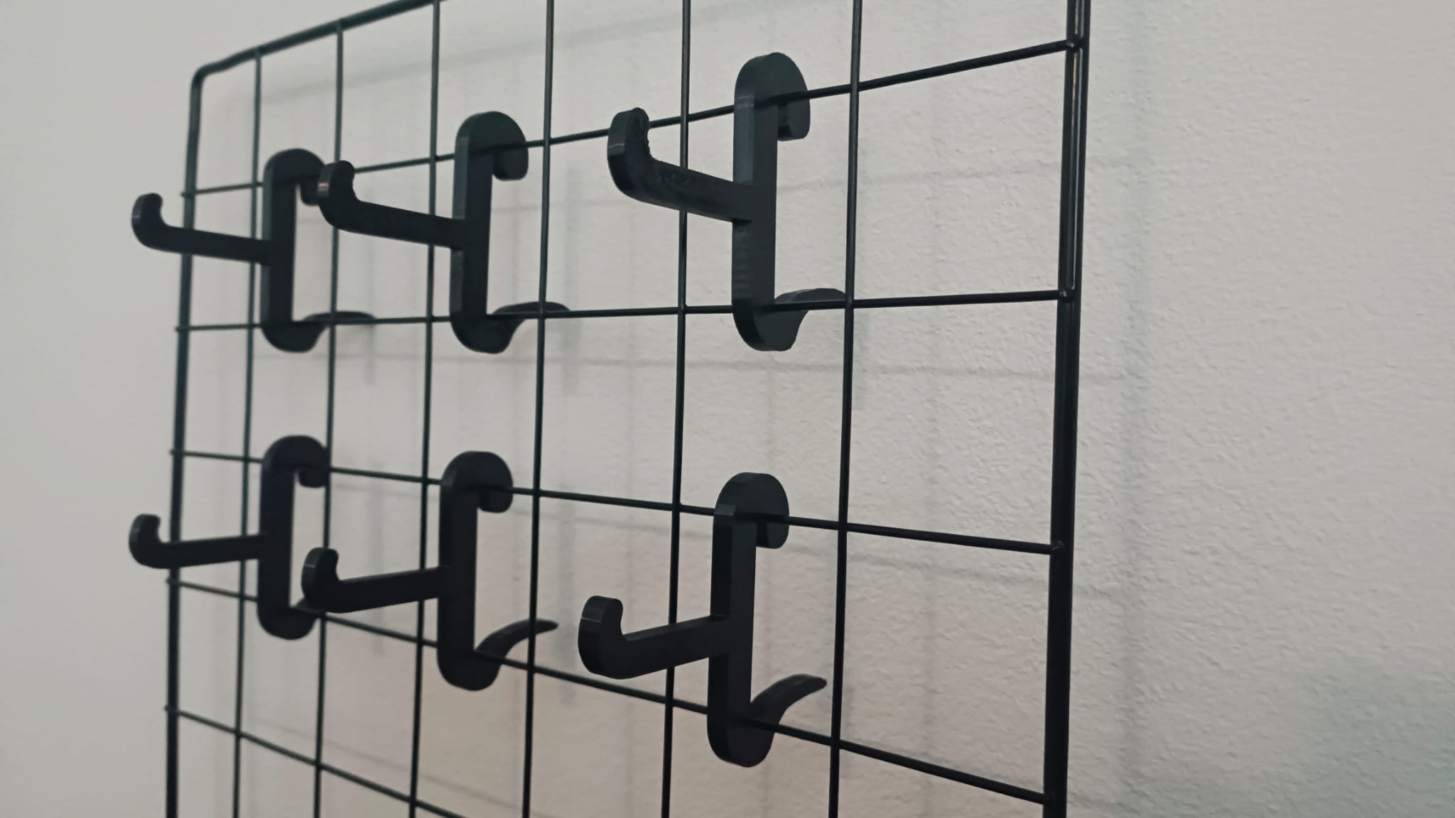 Songmics hook (wire grid)